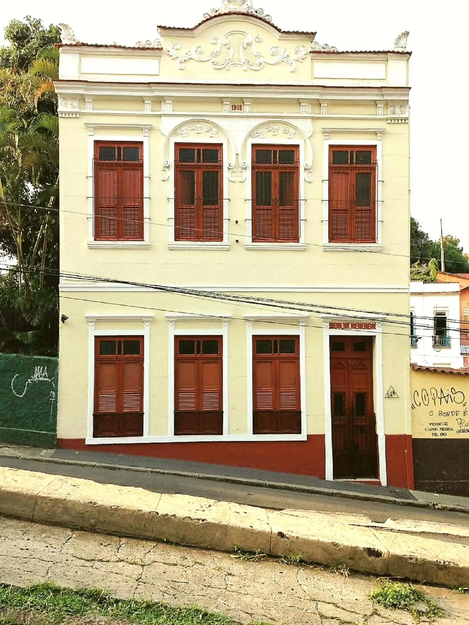 Facade/entrance in Rio Antigo