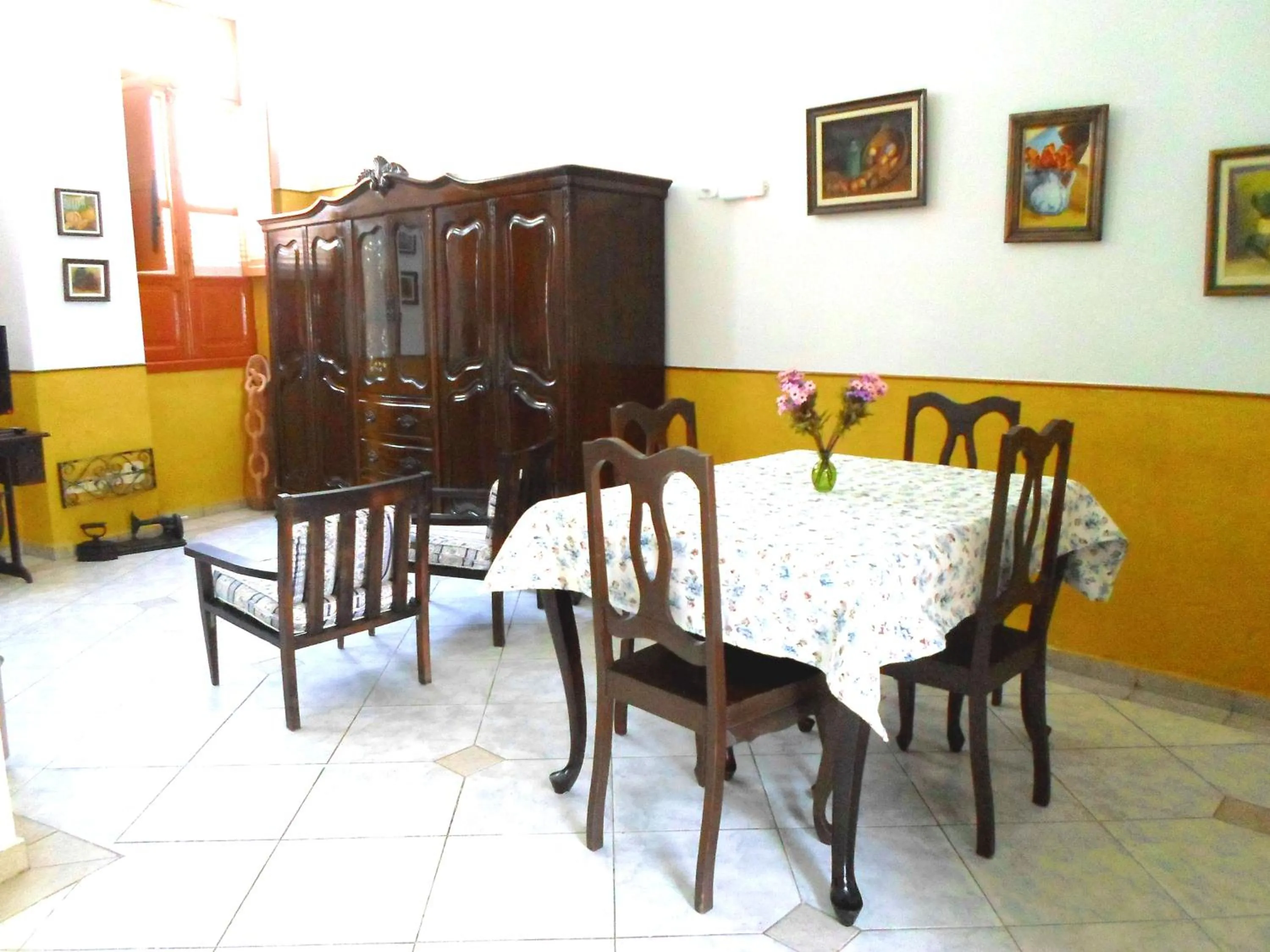 Dining area in Rio Antigo