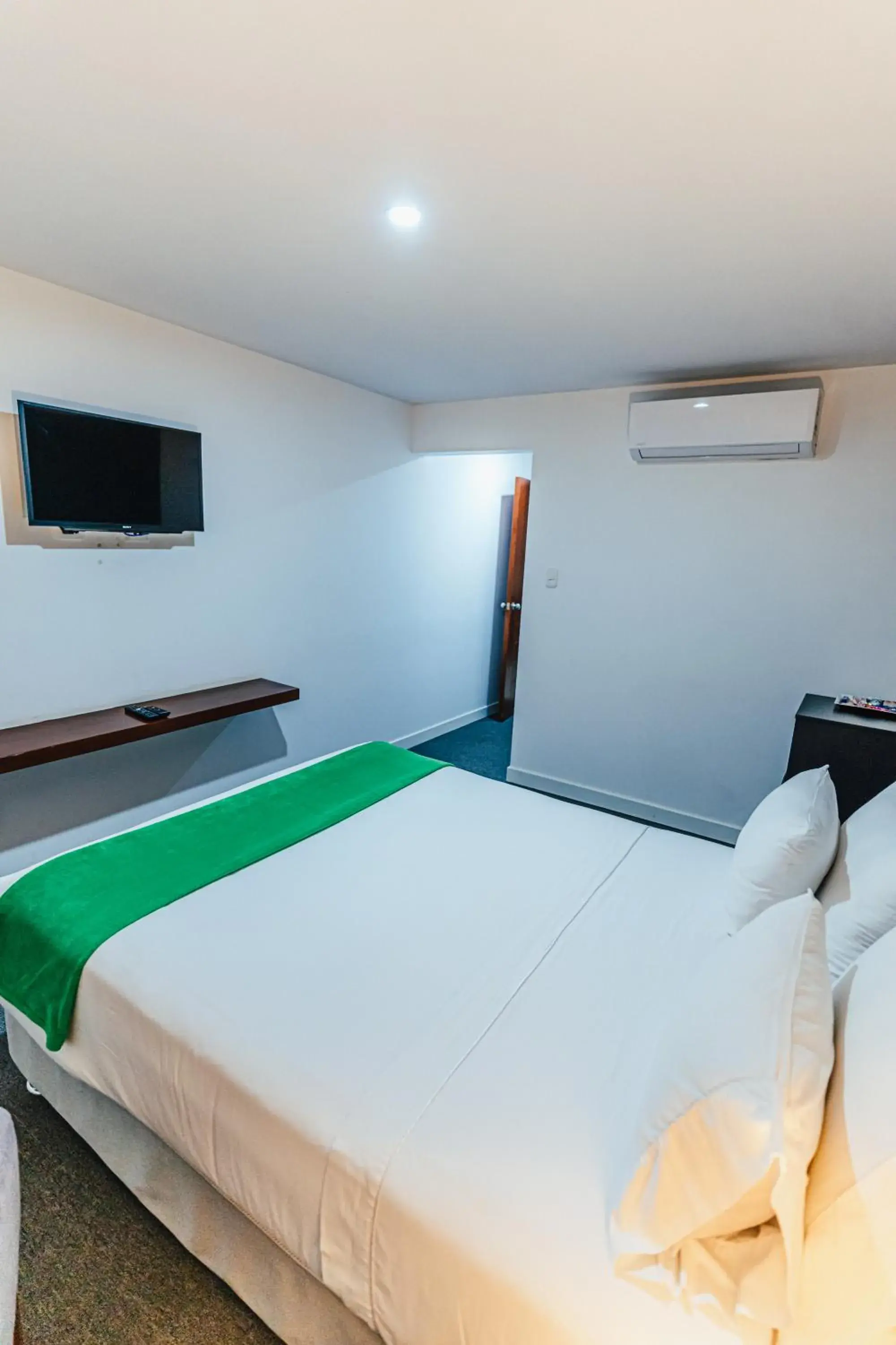 Bed in Hotel Hacienda Lima Norte Bed in Hotel Hacienda Lima Norte