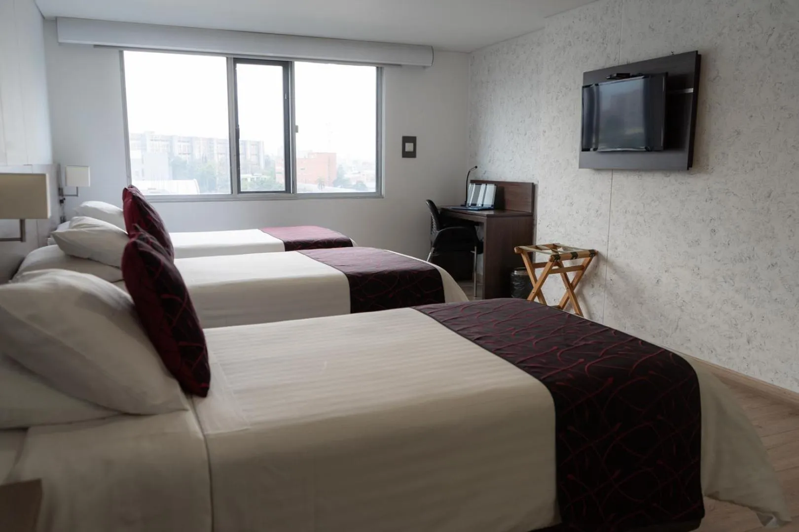 Bedroom, Bed in SM Grand Hotel