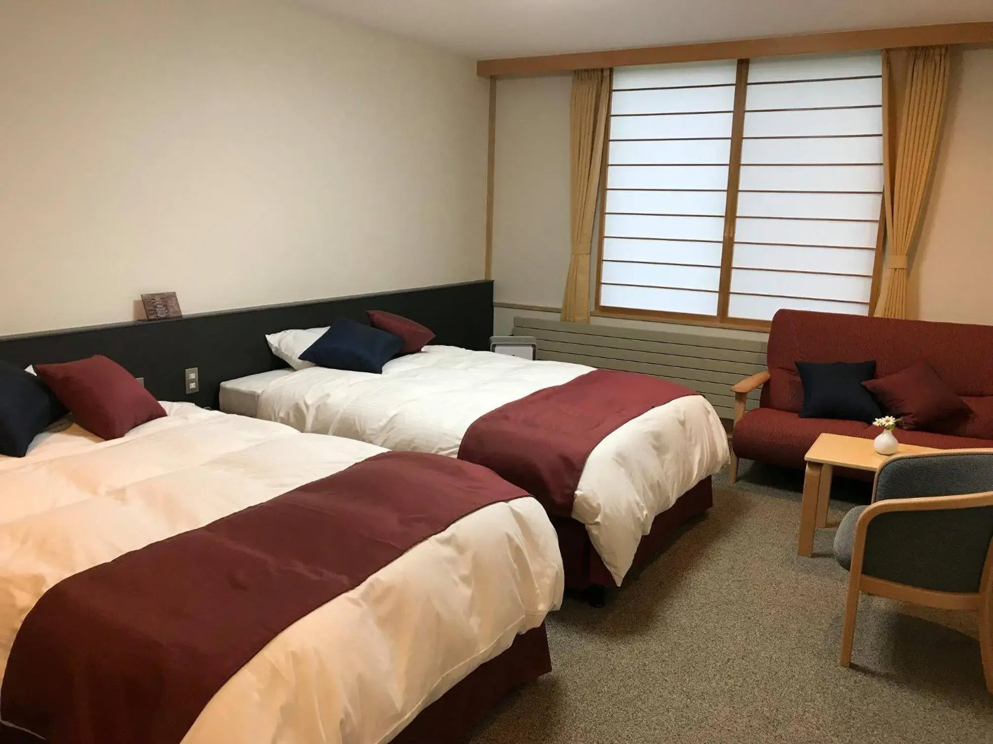 Luxury Twin Room with Extra Bed - single occupancy - Non-Smoking in Tokachi Nauman Onsen Hotel arco Luxury Twin Room with Extra Bed - single occupancy - Non-Smoking in Tokachi Nauman Onsen Hotel arco