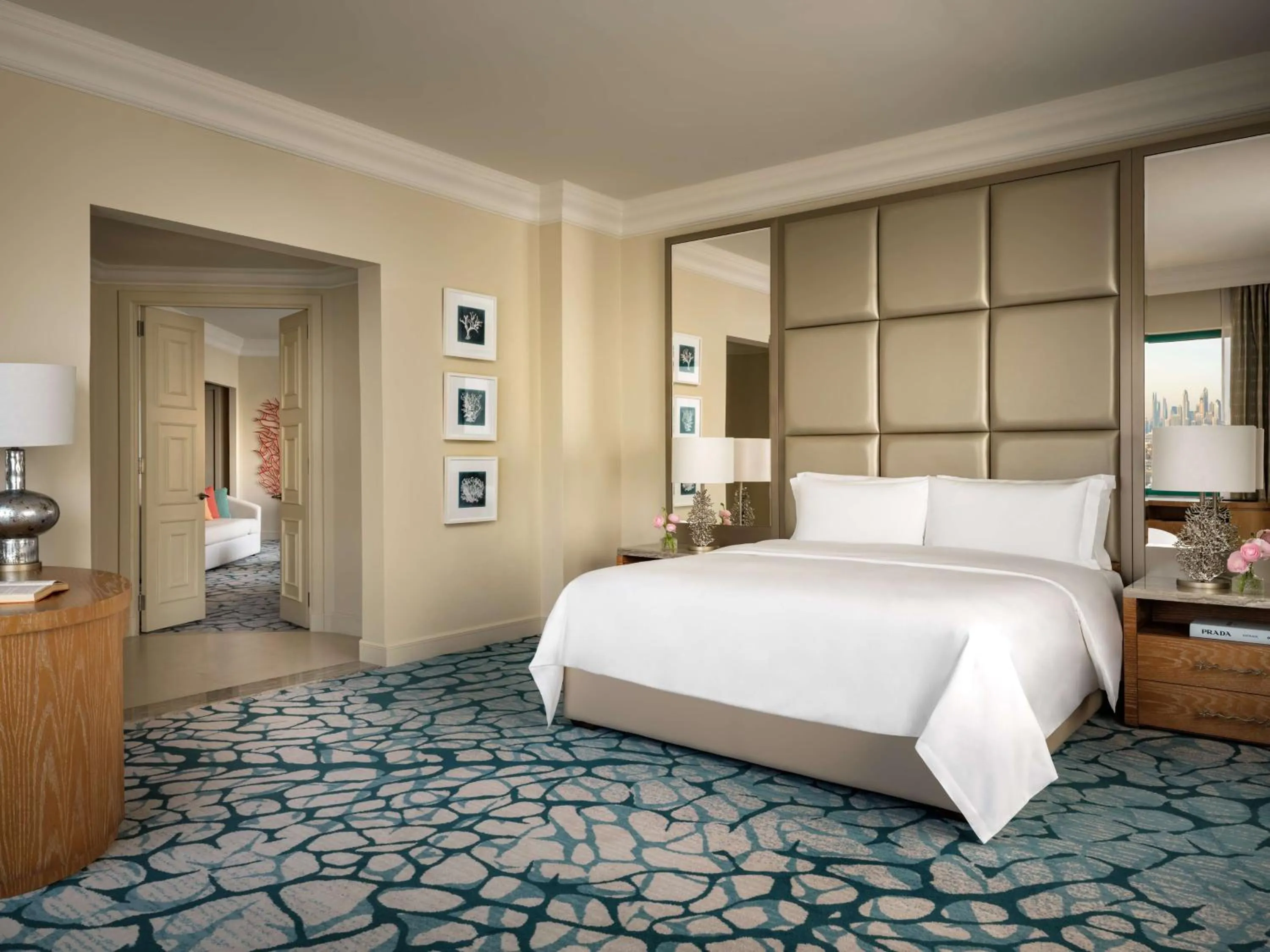 Photo of the whole room, Bed in Atlantis, The Palm