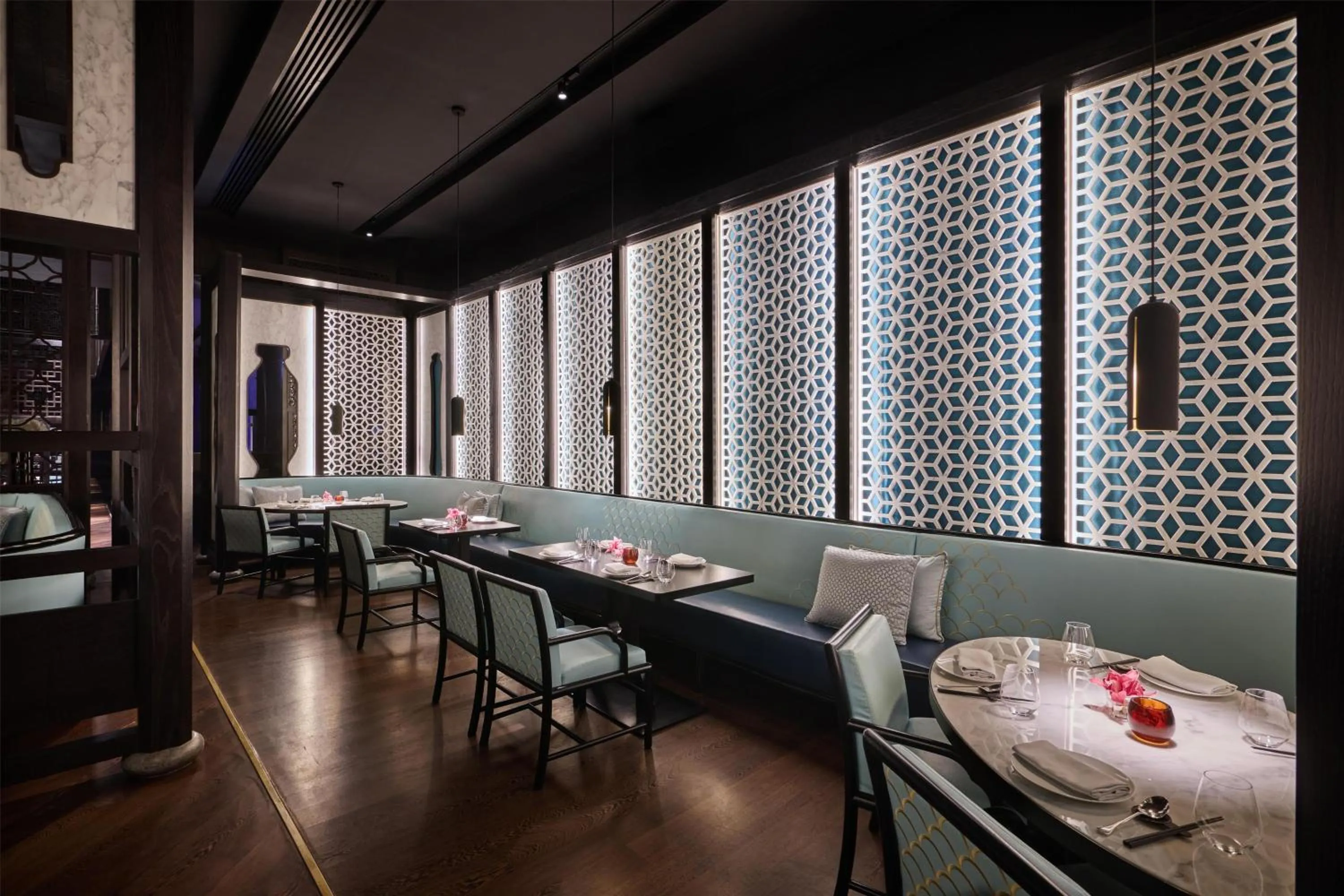 Restaurant/places to eat in Atlantis, The Palm