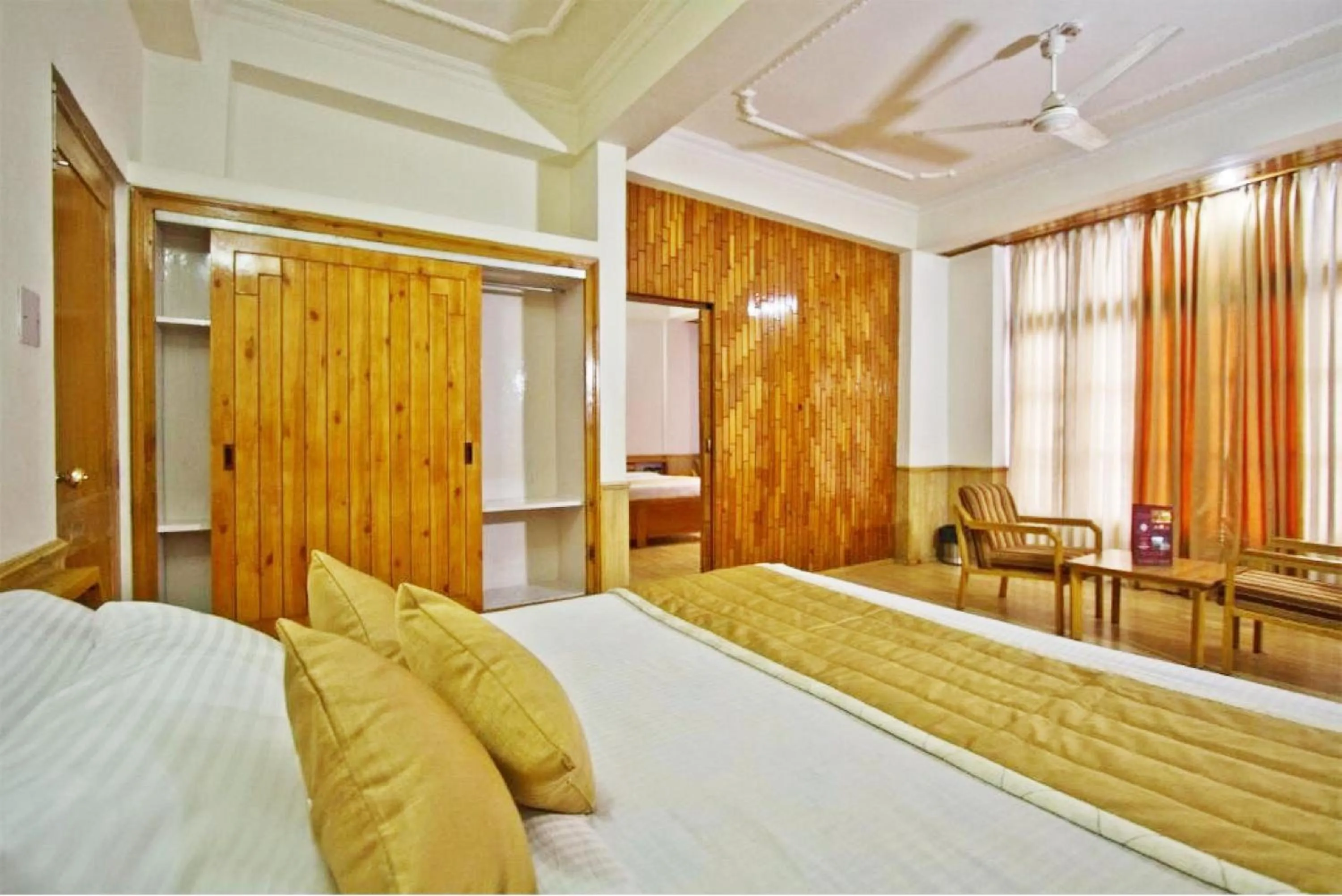 Bedroom, Bed in Hotel Snow View Manali