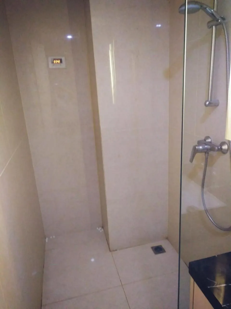 RedDoorz Near Gajah Mada Street Semarang