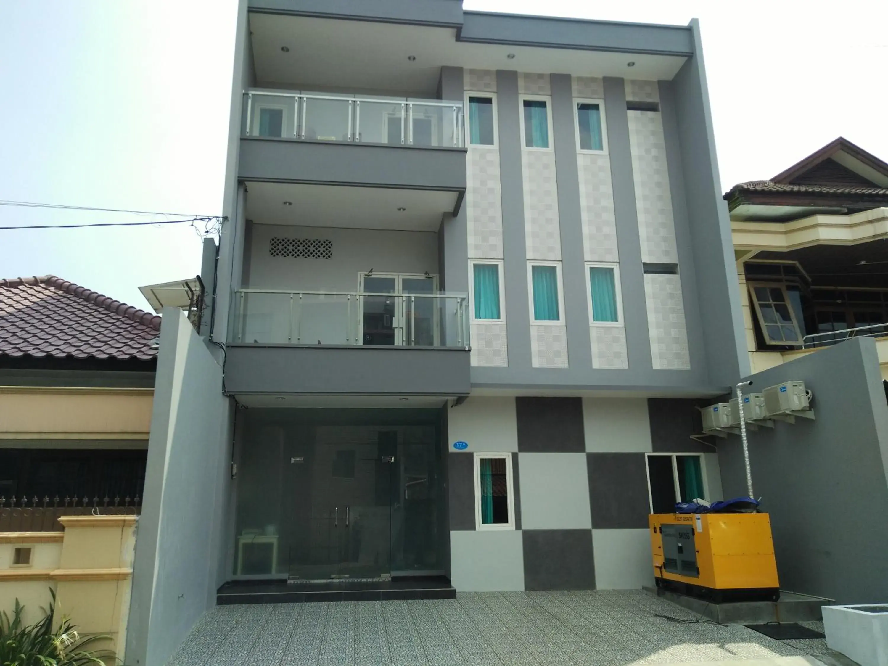 RedDoorz Near Gajah Mada Street Semarang RedDoorz Near Gajah Mada Street Semarang