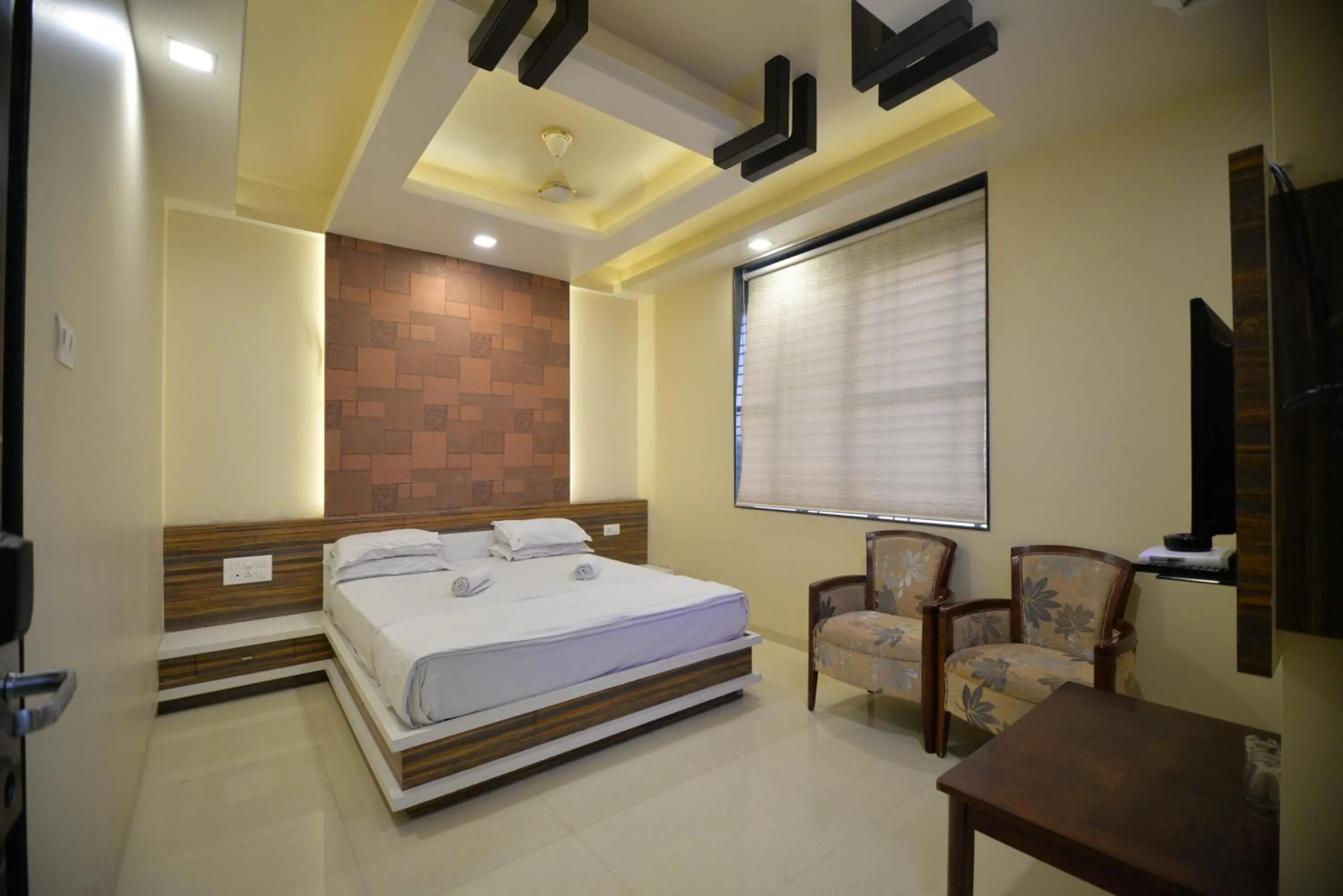 Bedroom, Bed in Hotel Radhe Krishna