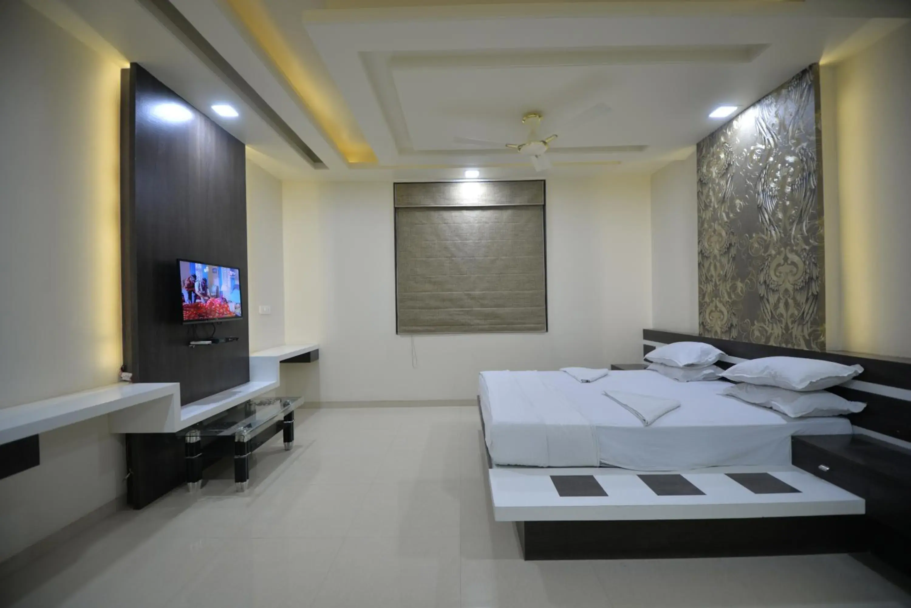 Bedroom, Bed in Hotel Radhe Krishna Bedroom, Bed in Hotel Radhe Krishna