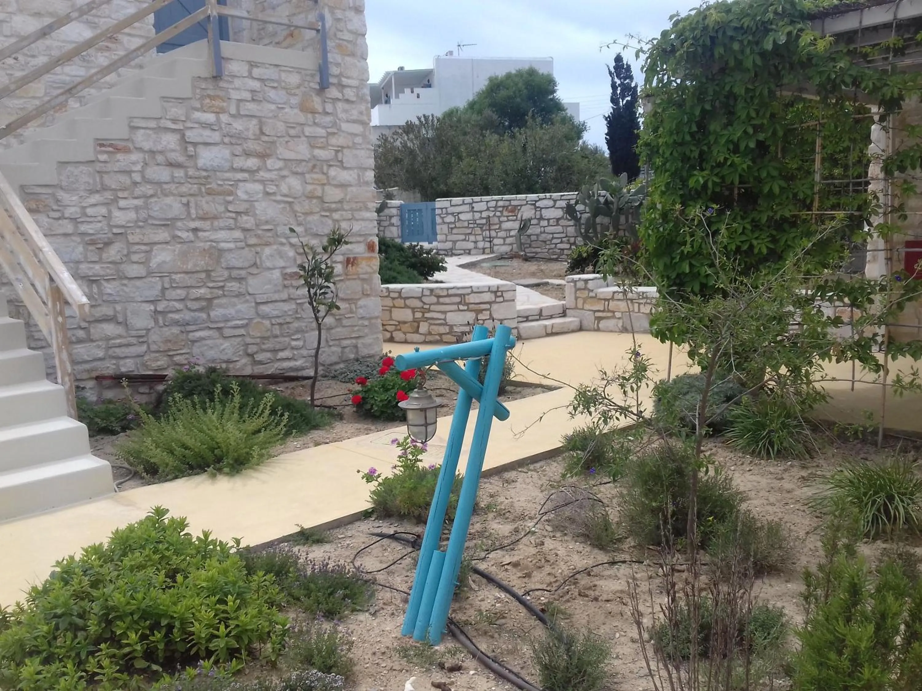 Property building in Nomads House