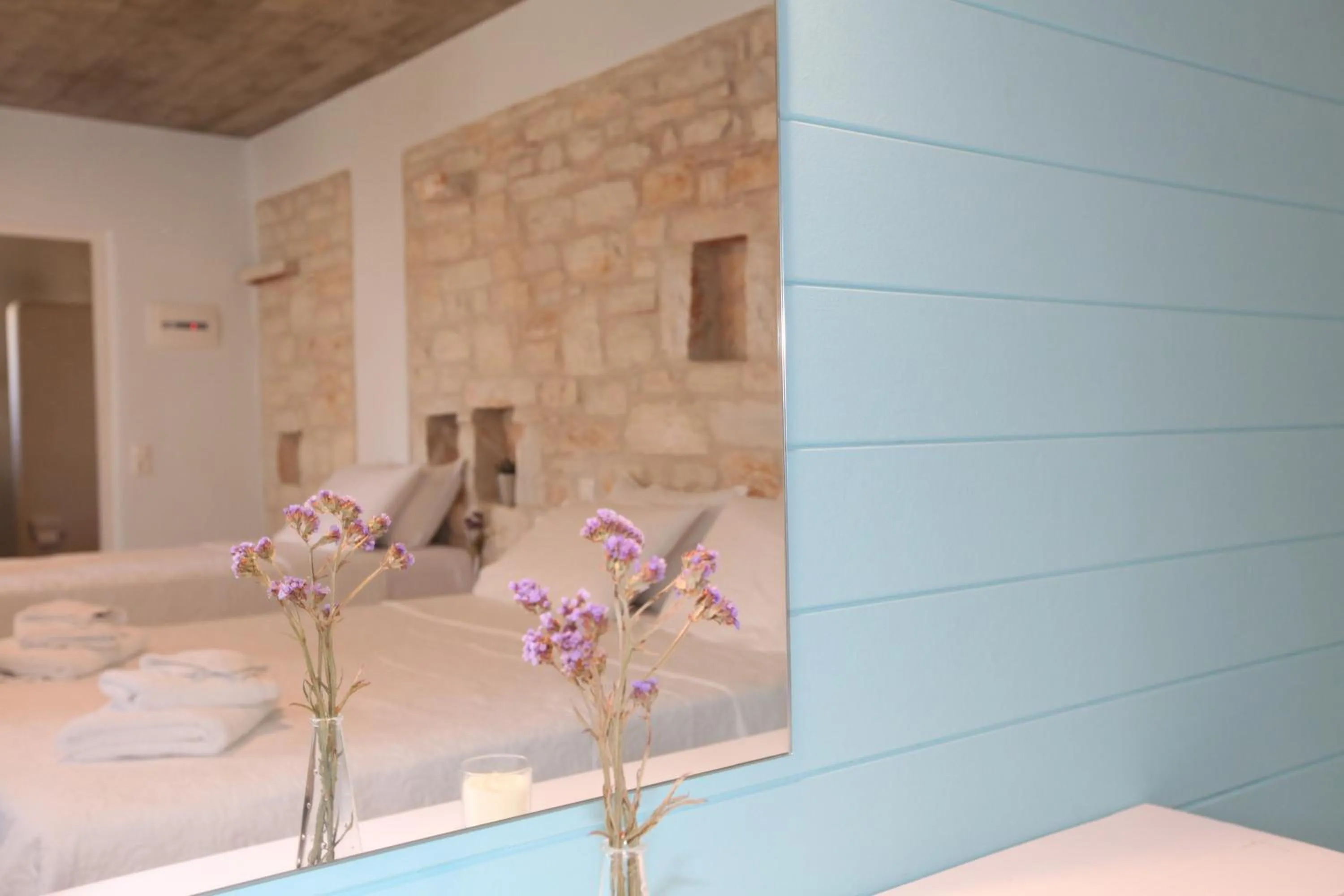 Decorative detail, Bed in Nomads House