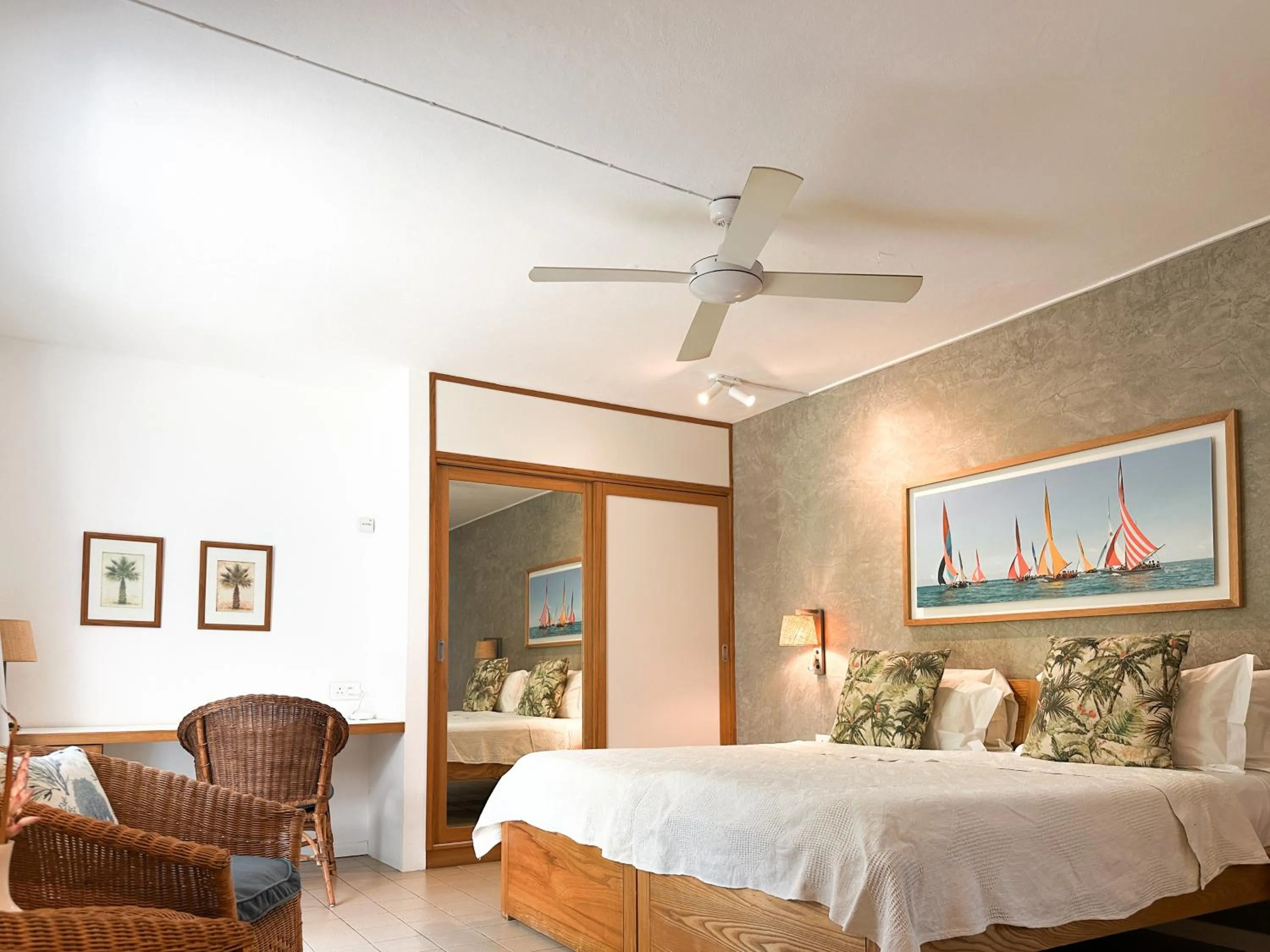 Bedroom, Bed in Blue Bird