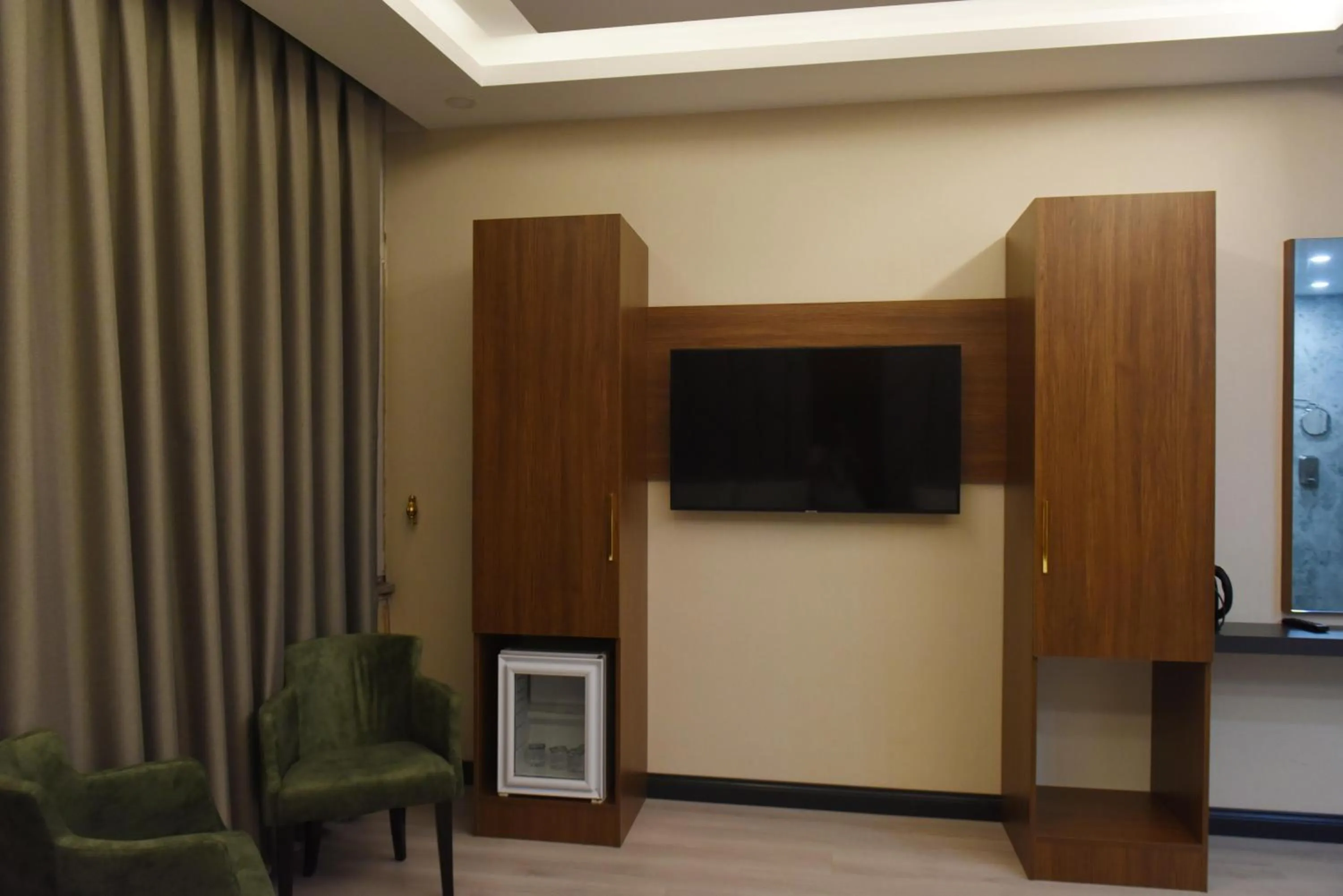 The Golden Pera's Hotel & Spa