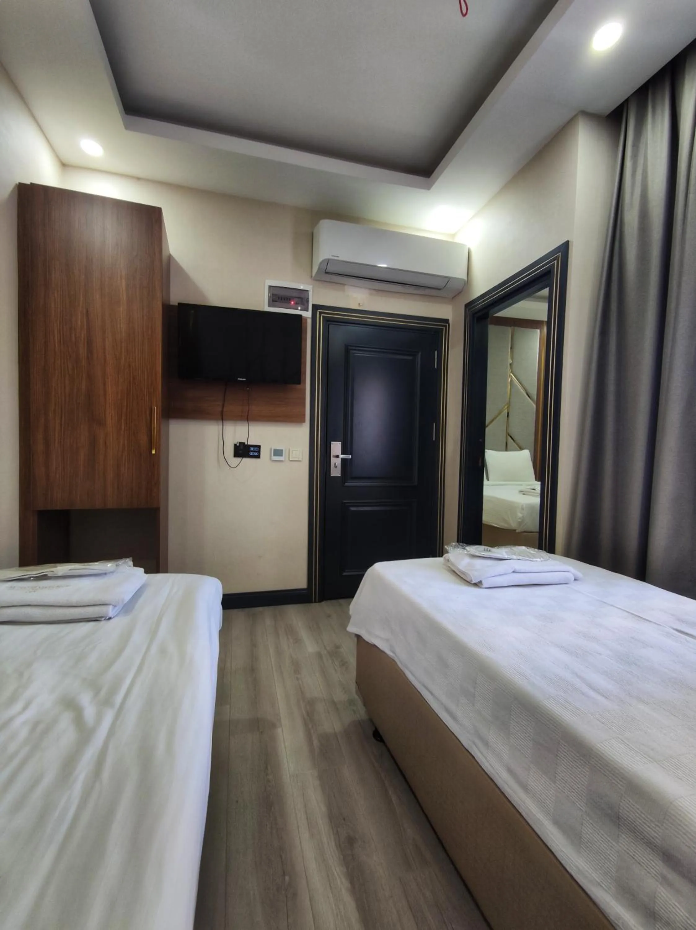 Bed in The Golden Pera's Hotel & Spa