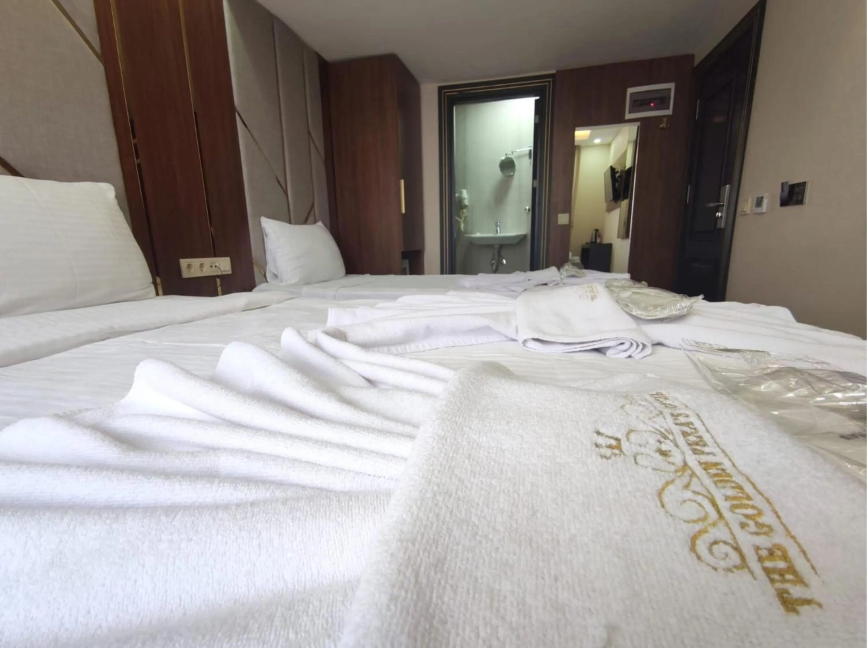 Bed in The Golden Pera's Hotel & Spa