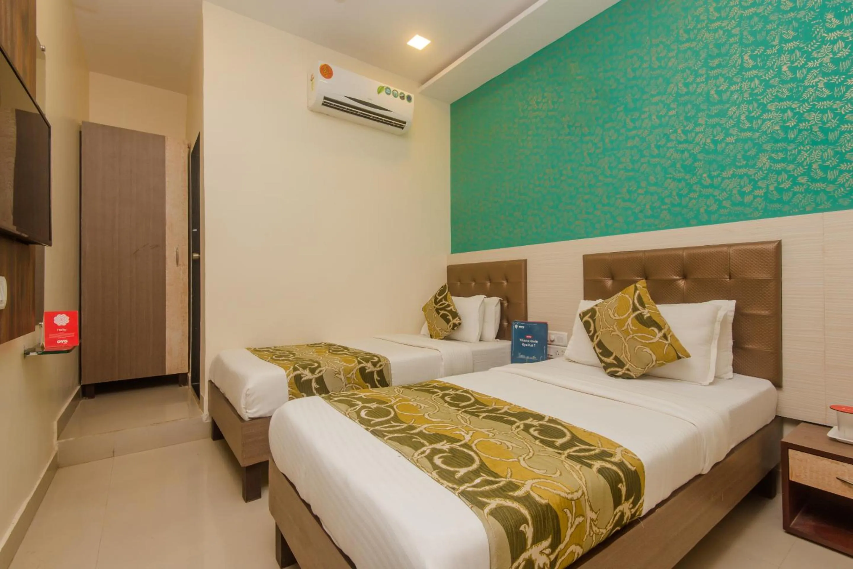 Bedroom, Bed in Super Hotel O Golden Nest Near Chhatrapati Shivaji International Airport