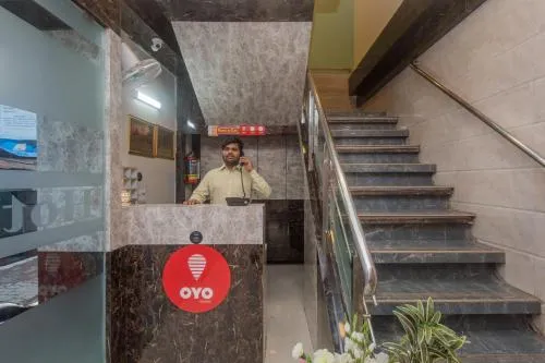 Hotel O Golden Nest Near Chhatrapati Shivaji International Airport