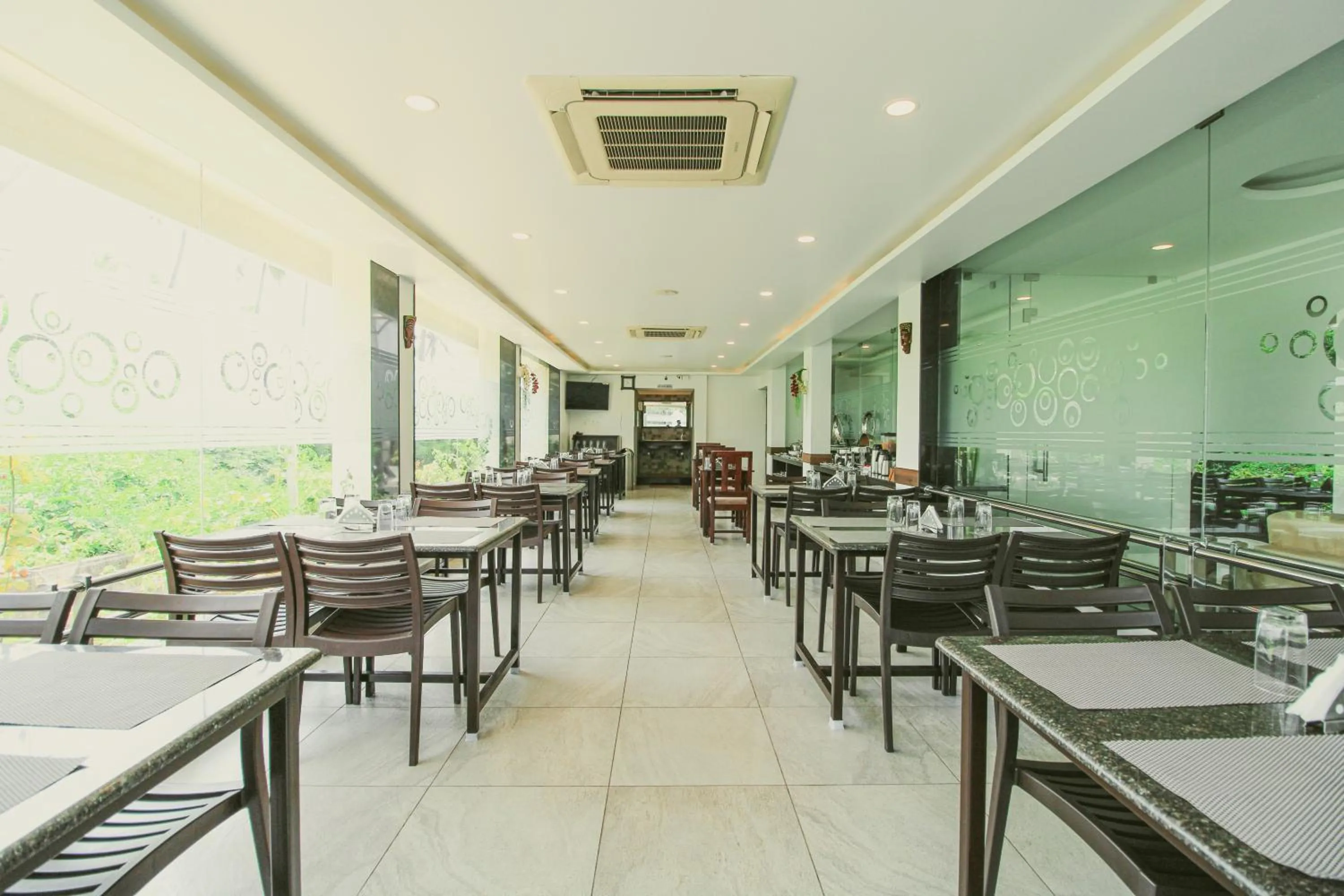 Restaurant/places to eat in White Pearl Residency
