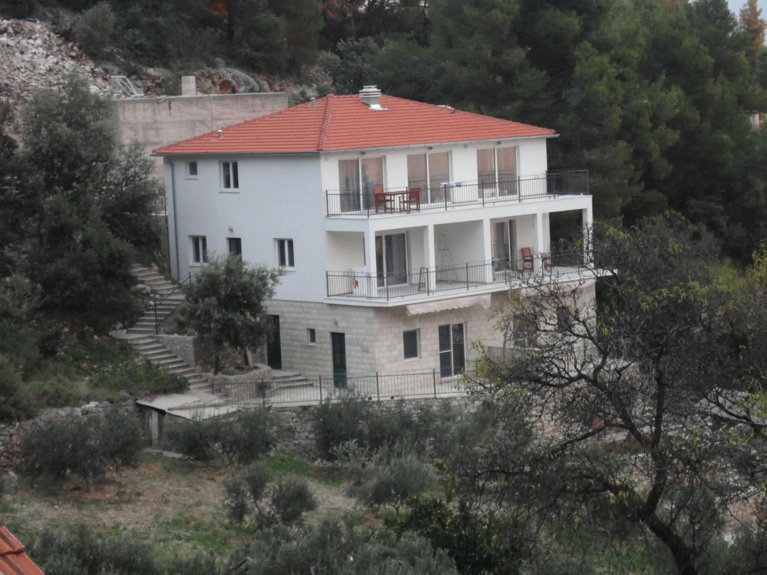 Property building in Paradise Apartments - Robinson getaway
