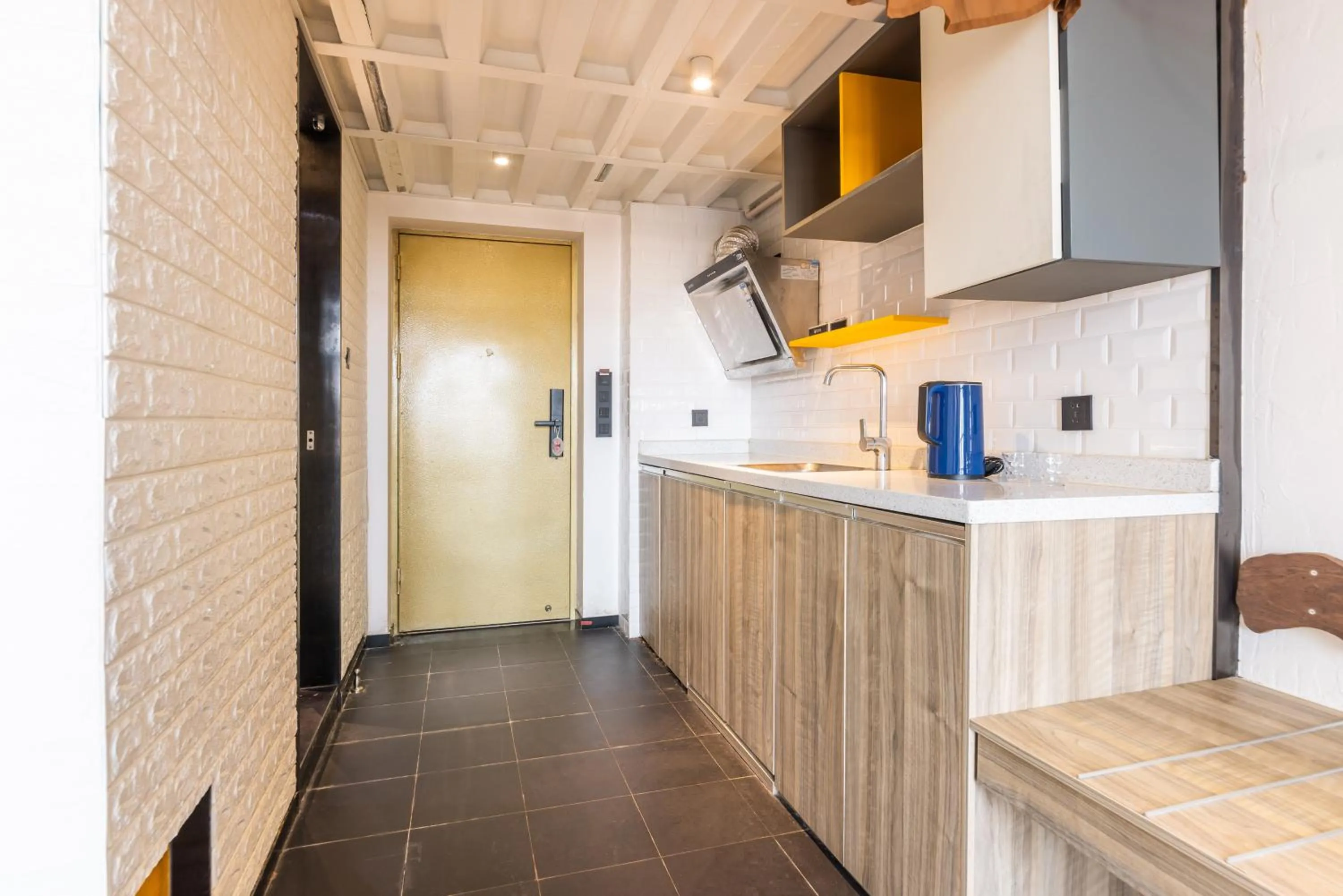 Lavender Apartment Branch