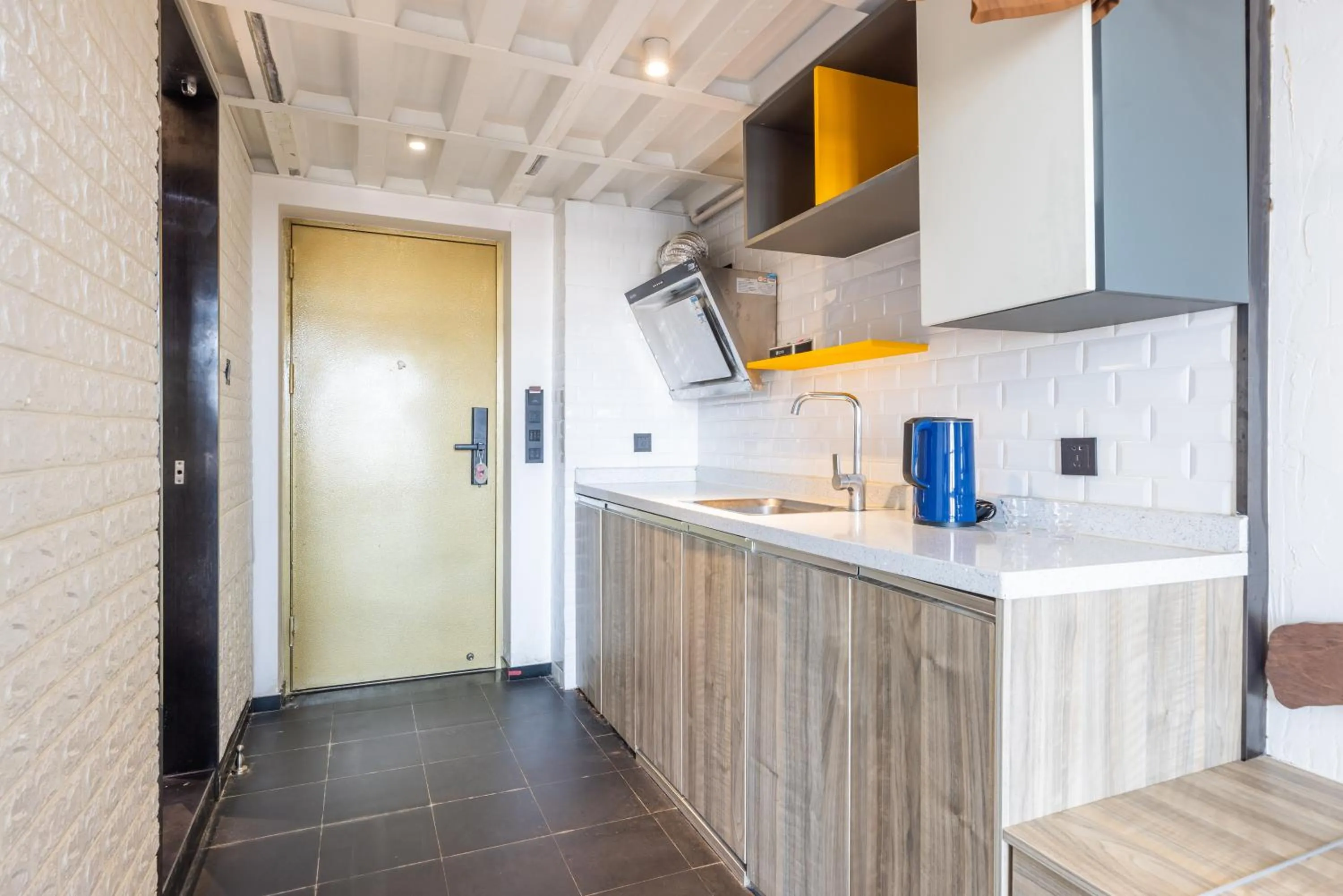 Lavender Apartment Branch