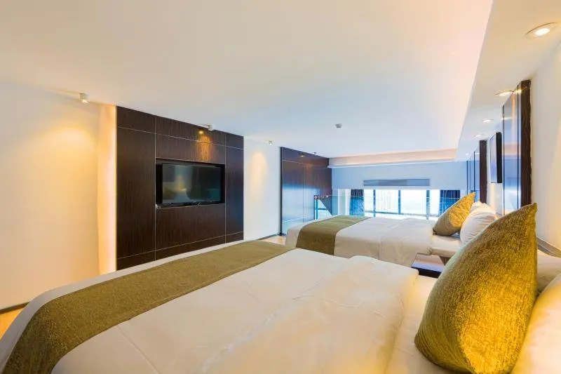 Bed in Lavender Apartment Branch