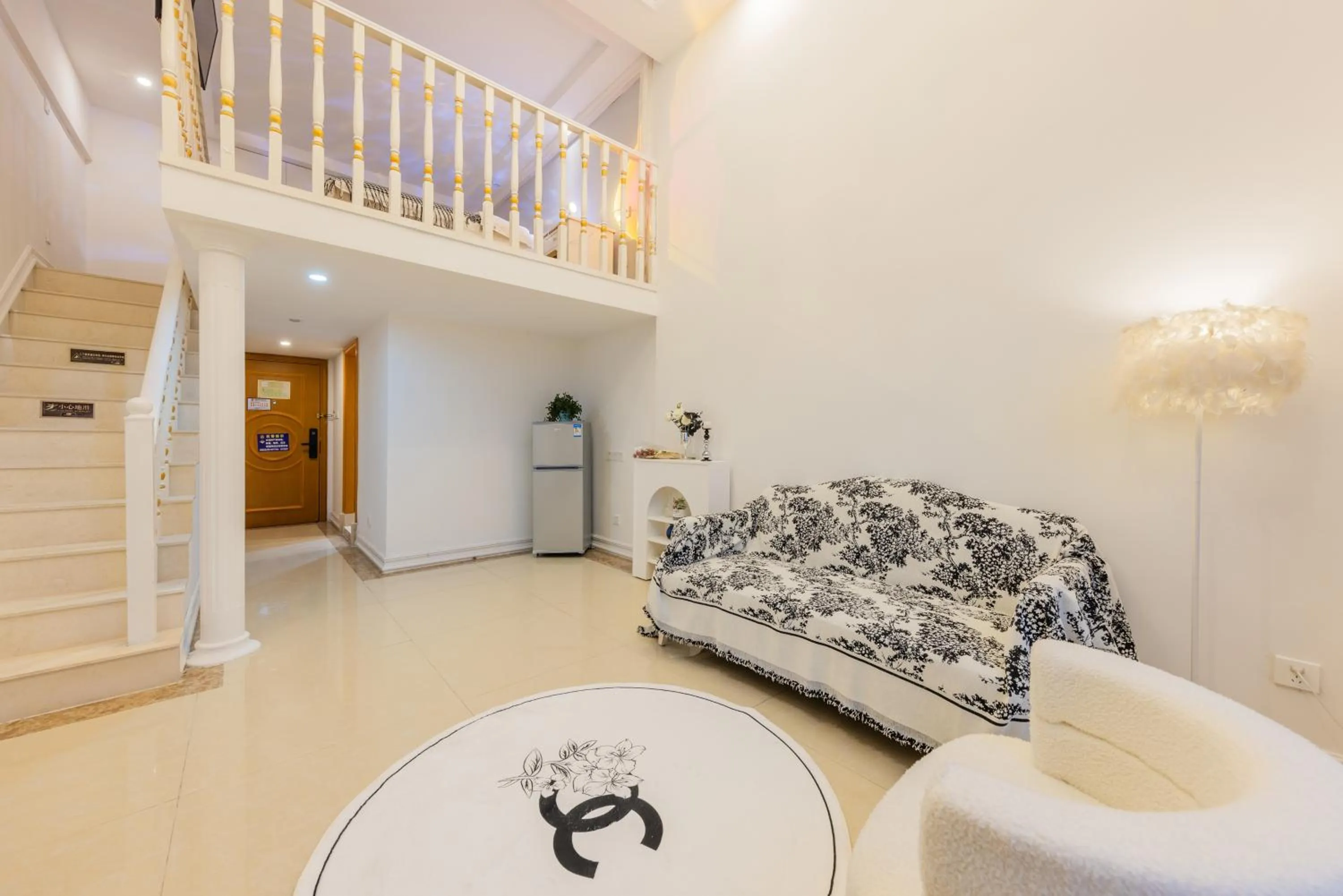 Bed in Lavender Apartment Branch