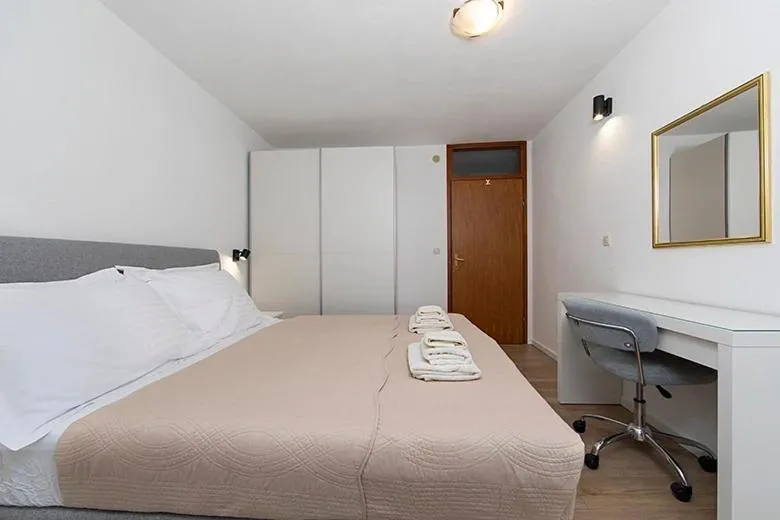 Bedroom, Bed in Apartments Villa Mili