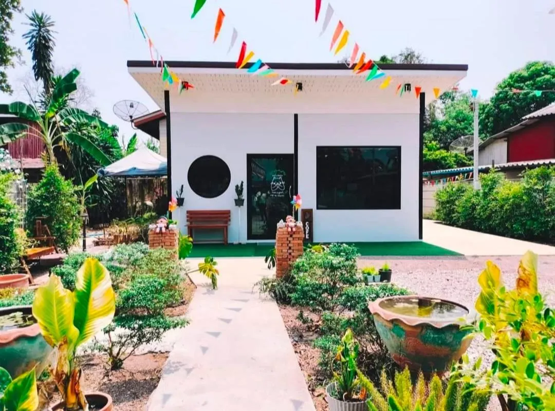 Aroonsri Thara