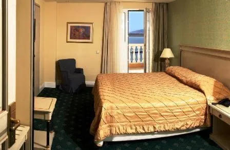 Bed in Nafsika Palace Delphi-Itea