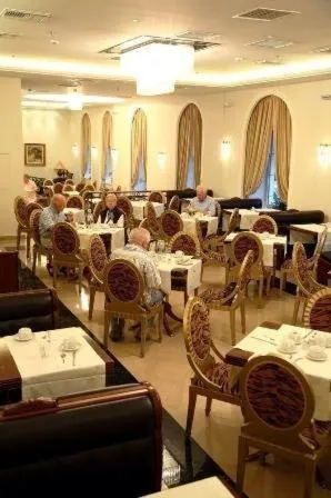 Restaurant/places to eat in Nafsika Palace Delphi-Itea