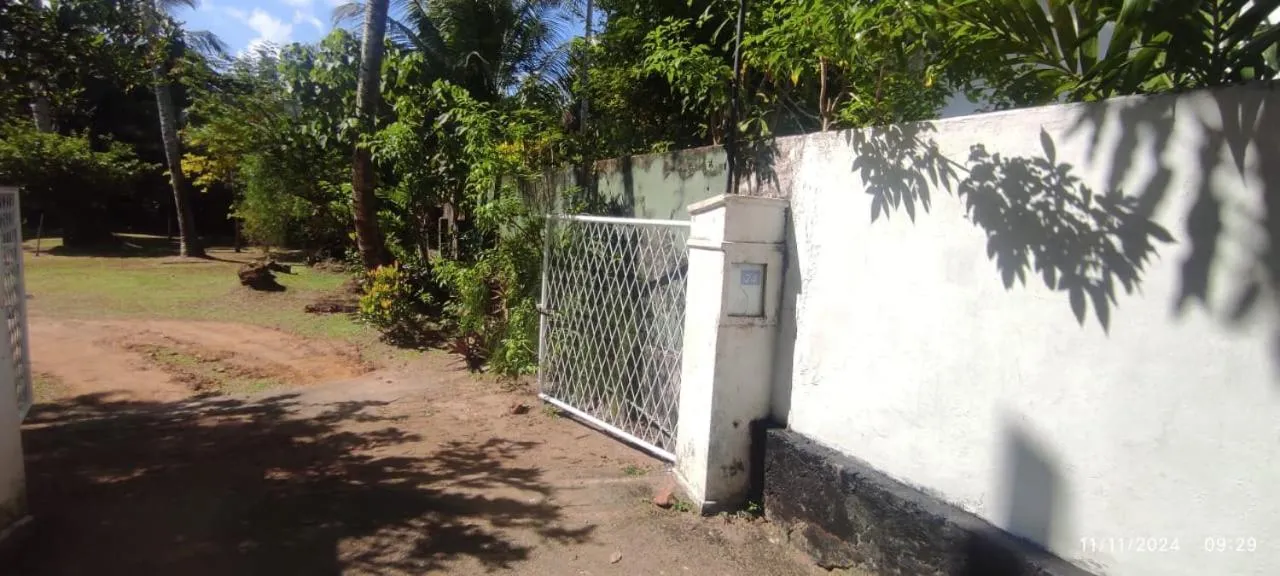 Deluxe Double Room with Shower - single occupancy in Crescent N Cocoon