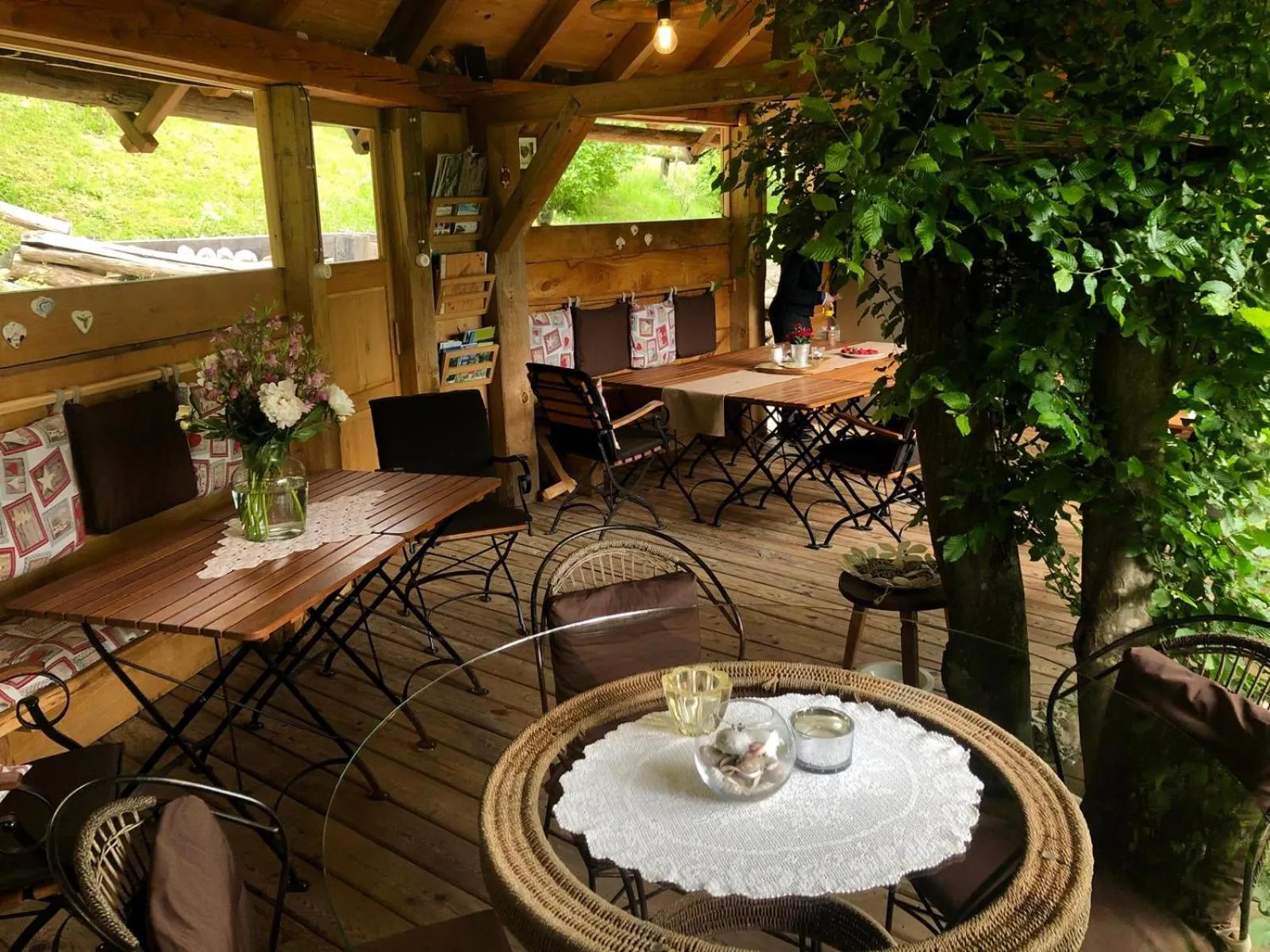 Dining area in Glamping Savinja