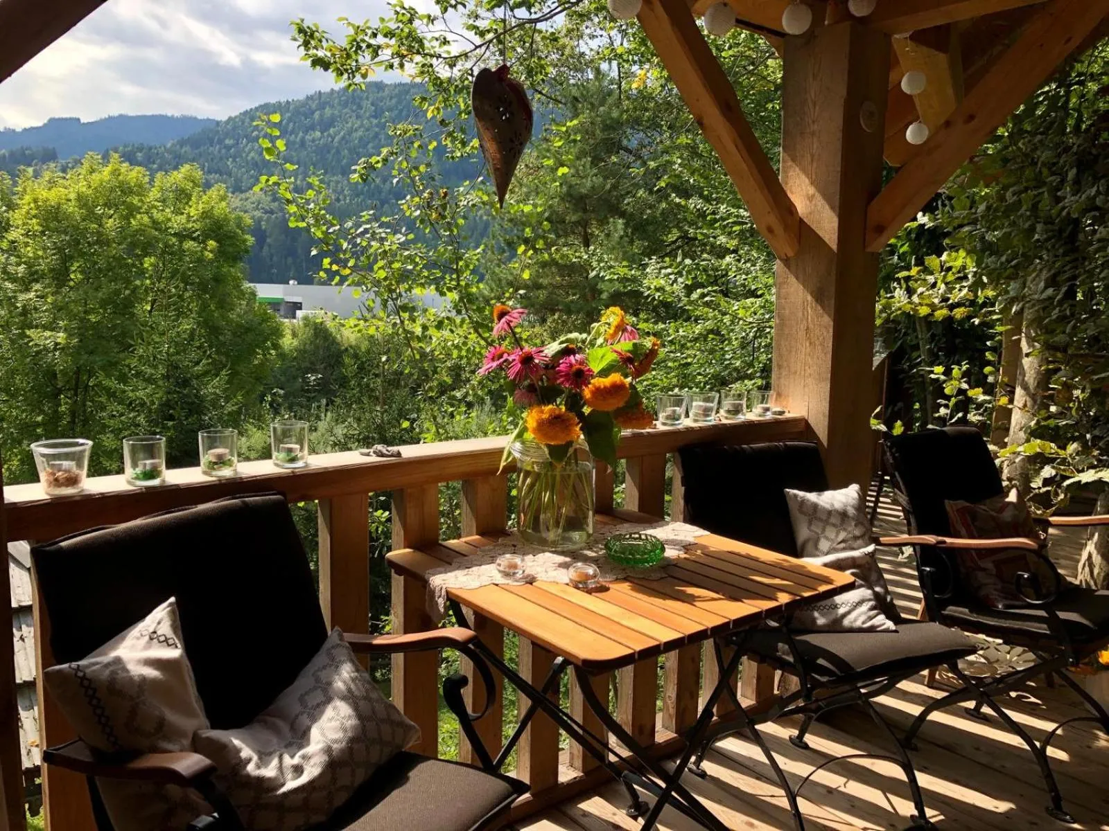Dining area in Glamping Savinja