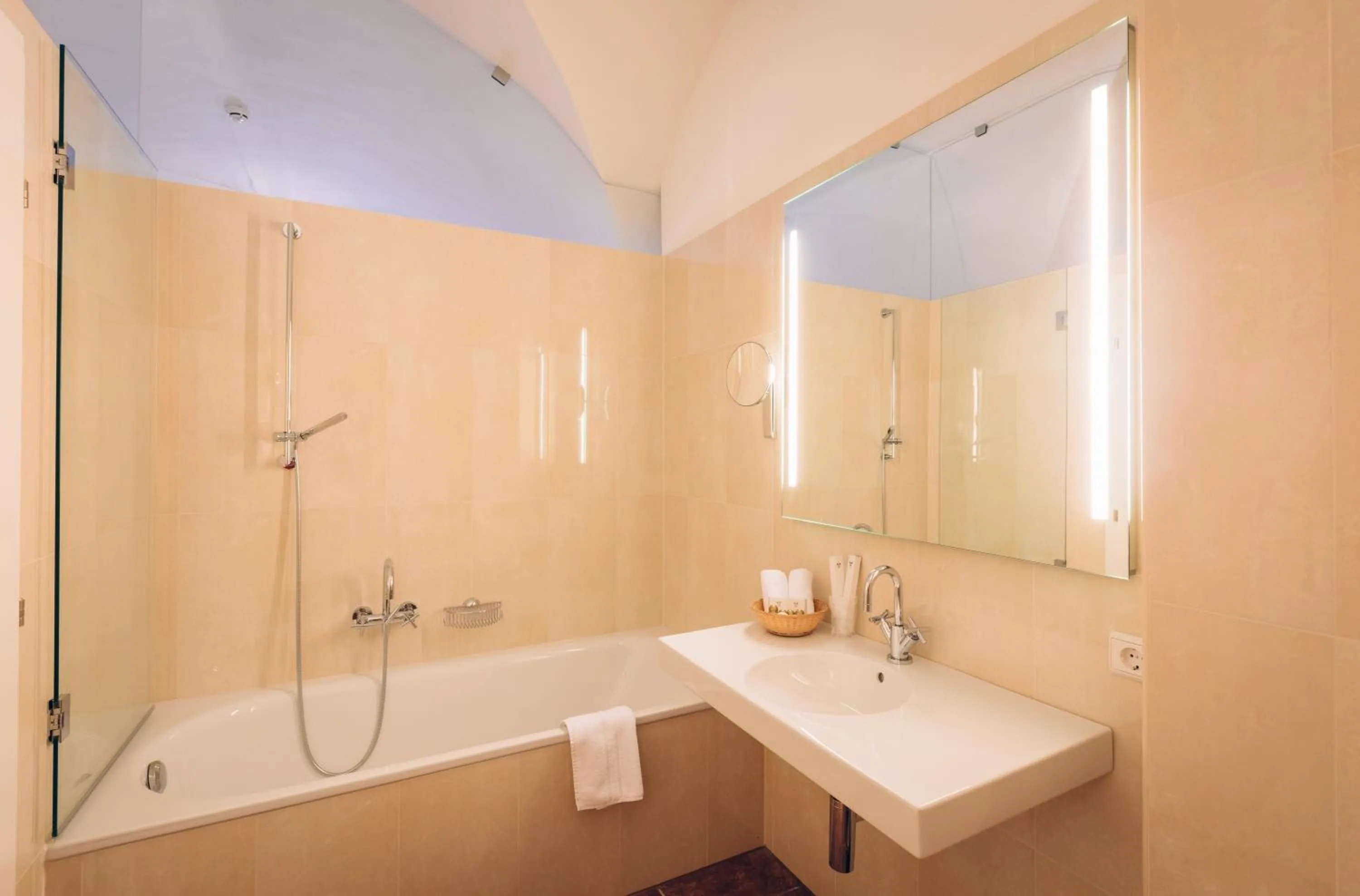 Bathroom in Mellauner Hof