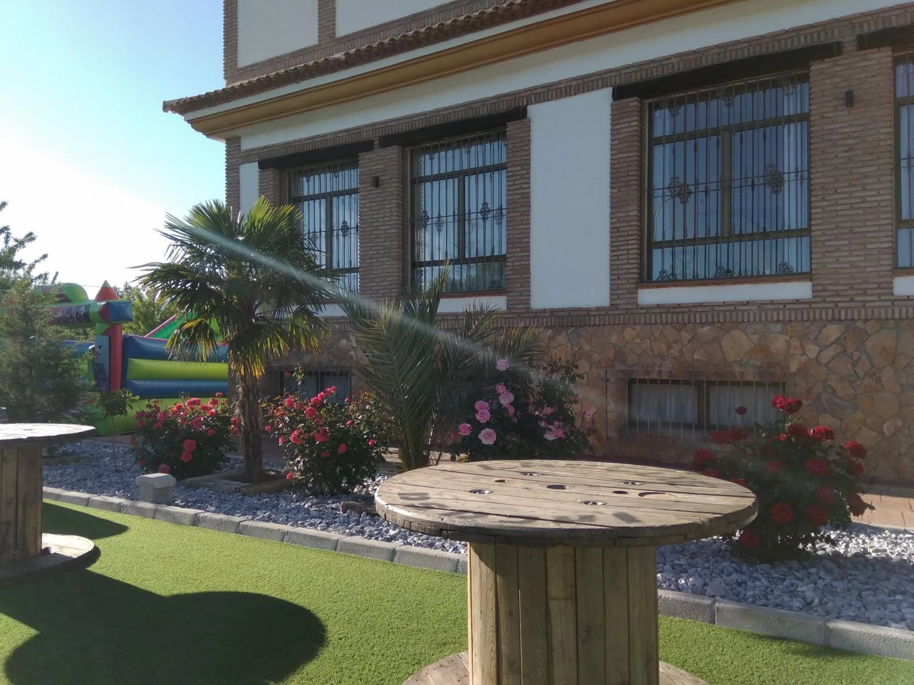 Property building in Hotel Restaurante Dama de Baza