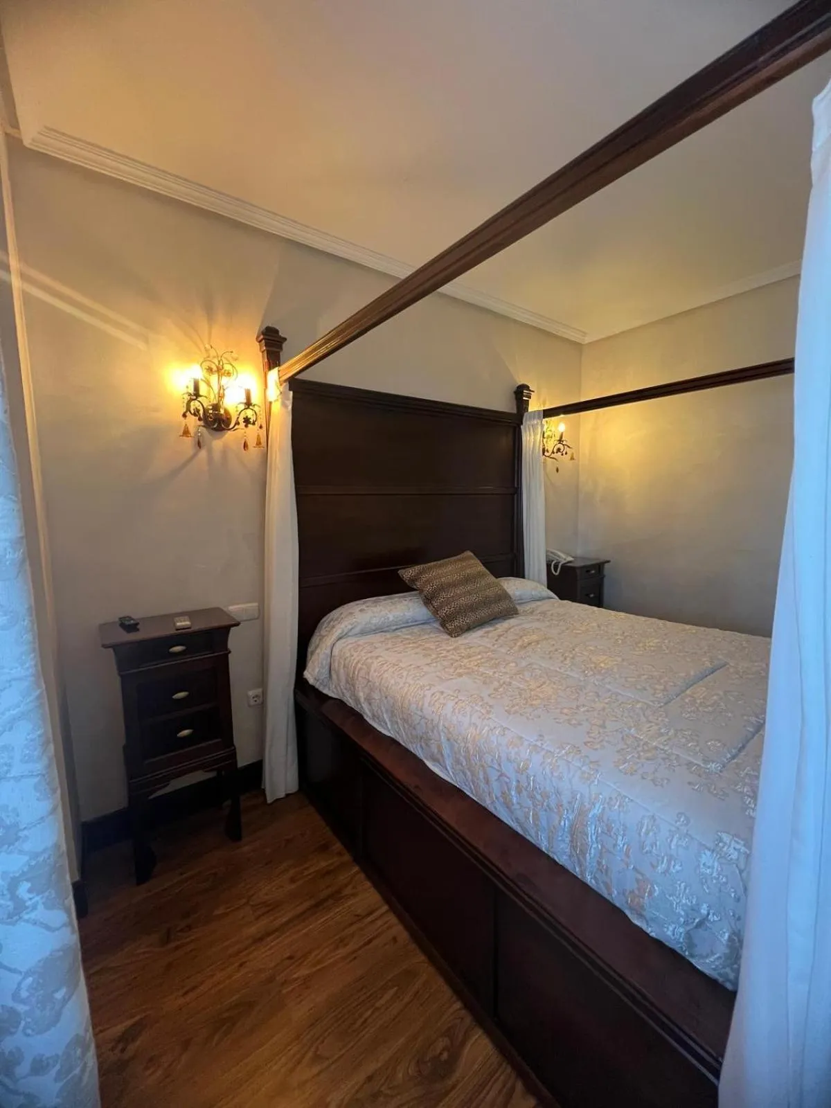 Bed in Hotel Restaurante Dama de Baza