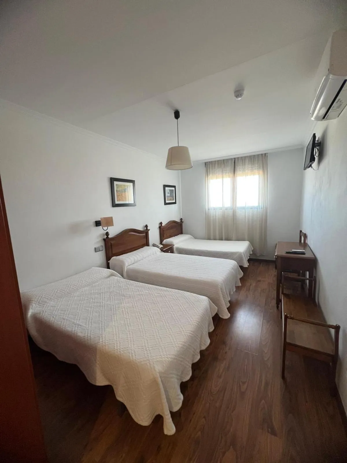 Bed in Hotel Restaurante Dama de Baza