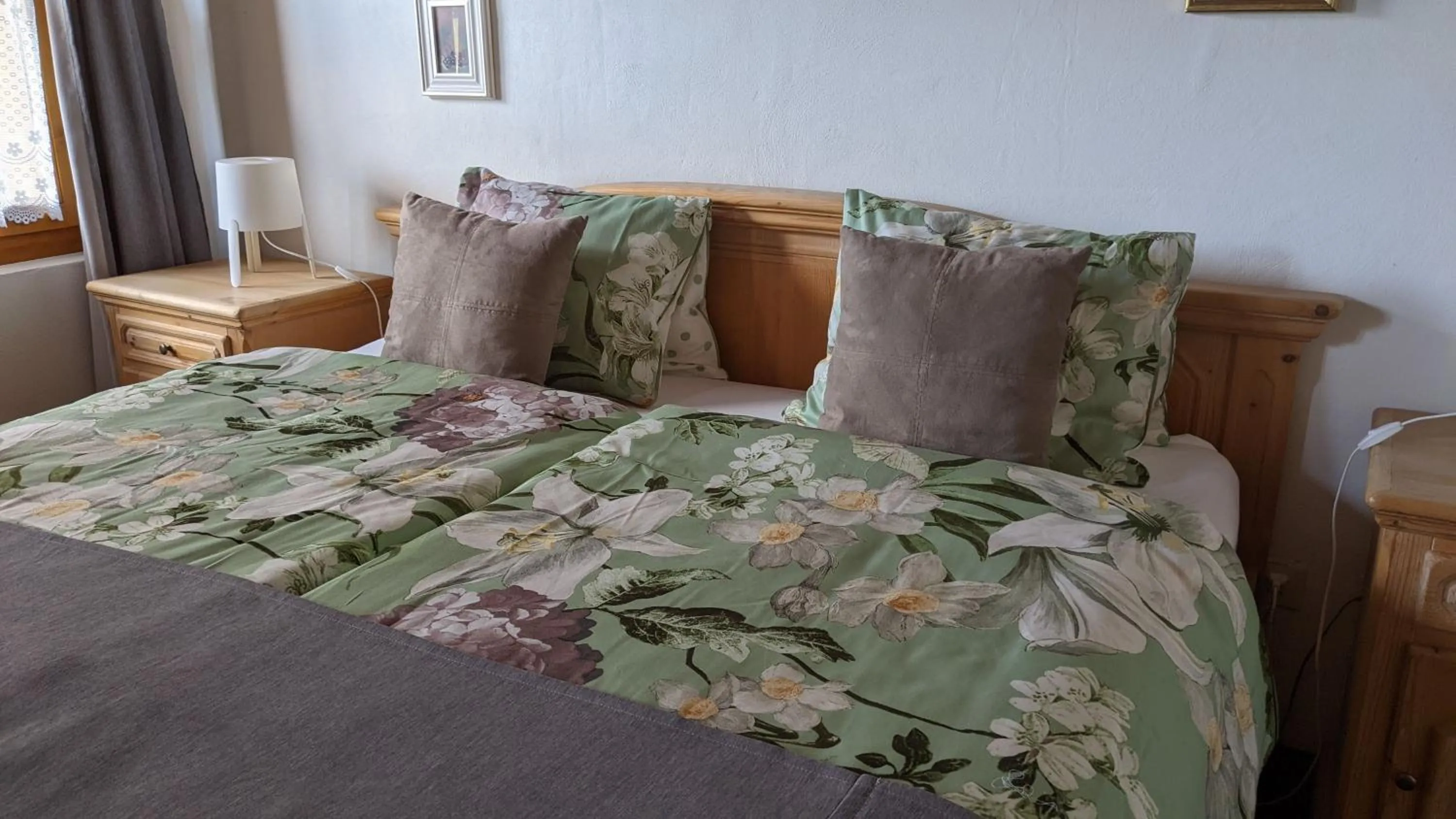 Bed in Hotel Beau-Séjour