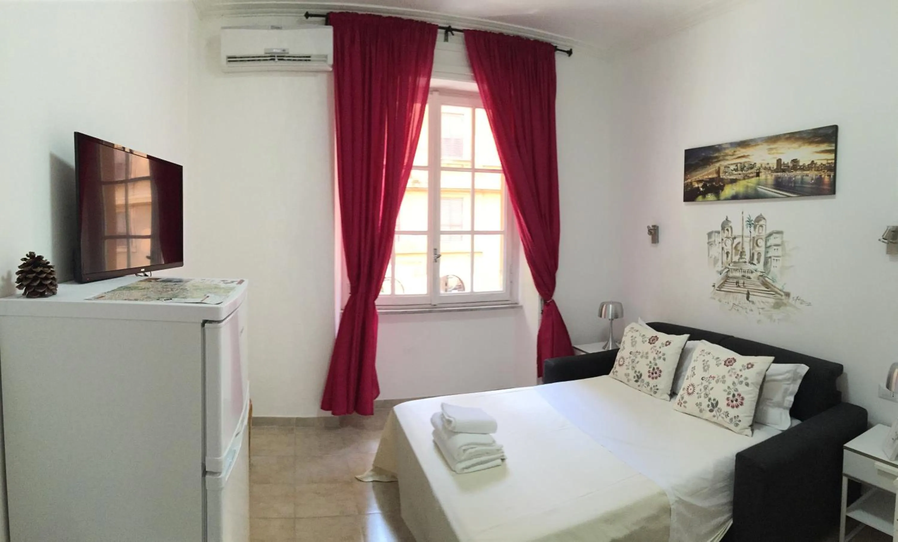 Photo of the whole room, Bed in Gateway Residence