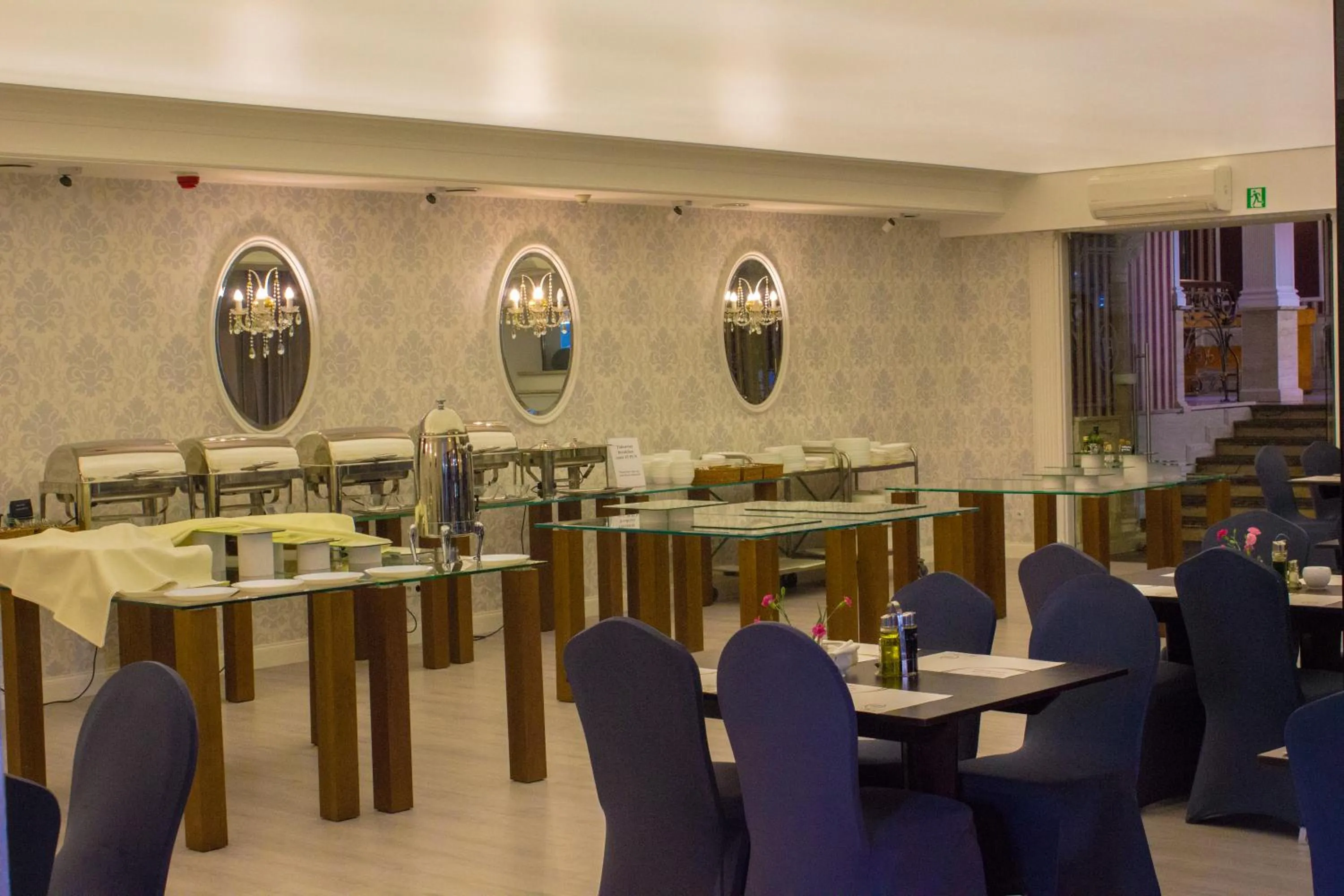 Buffet breakfast in Jasek Premium Hotel Wrocław