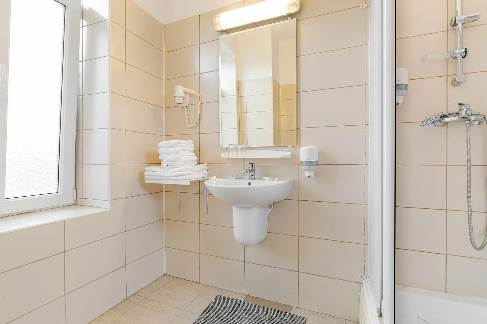 Bathroom in Hotel Central
