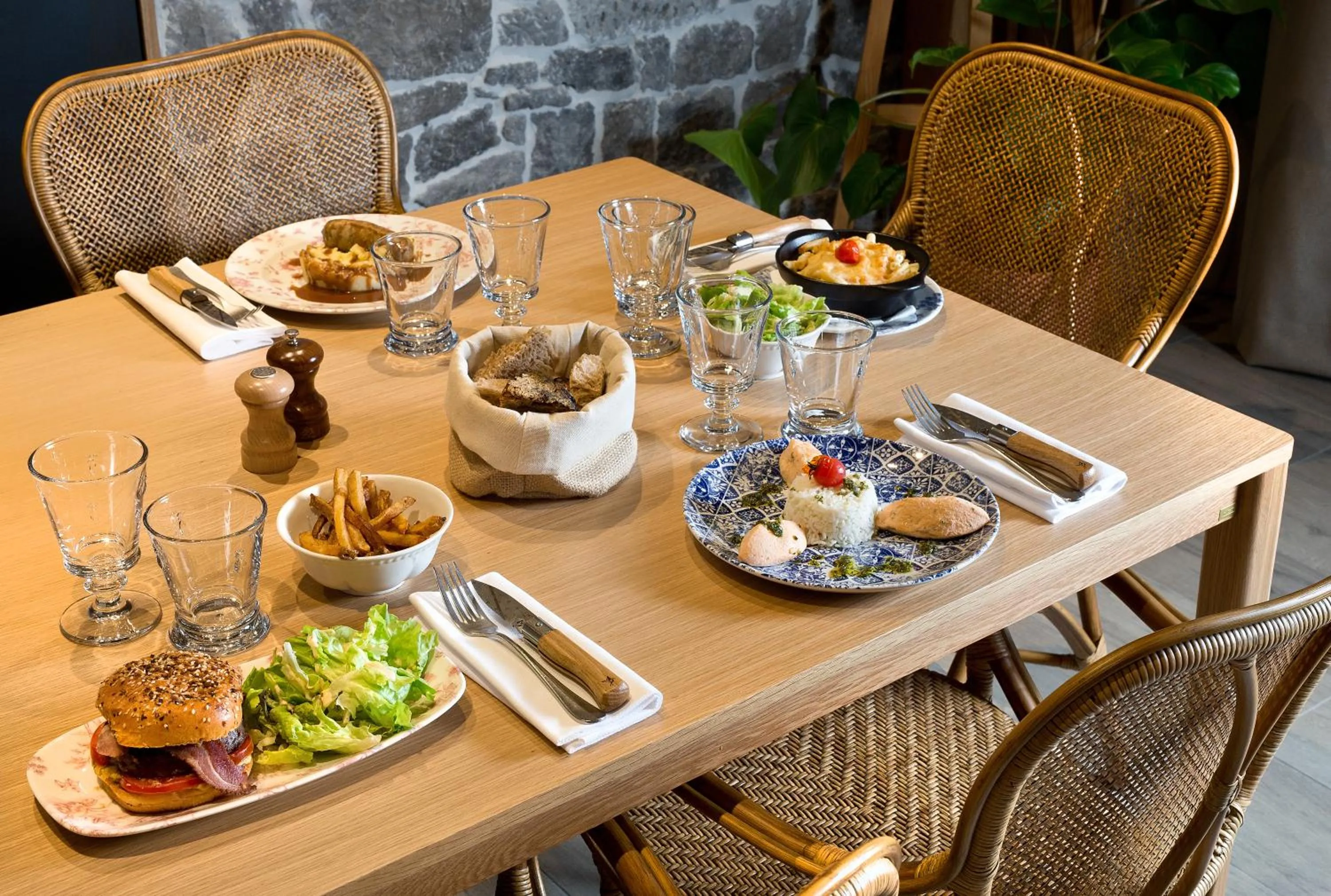 Restaurant/places to eat in Résidence Callou by Vy Resort Thermal & Spa