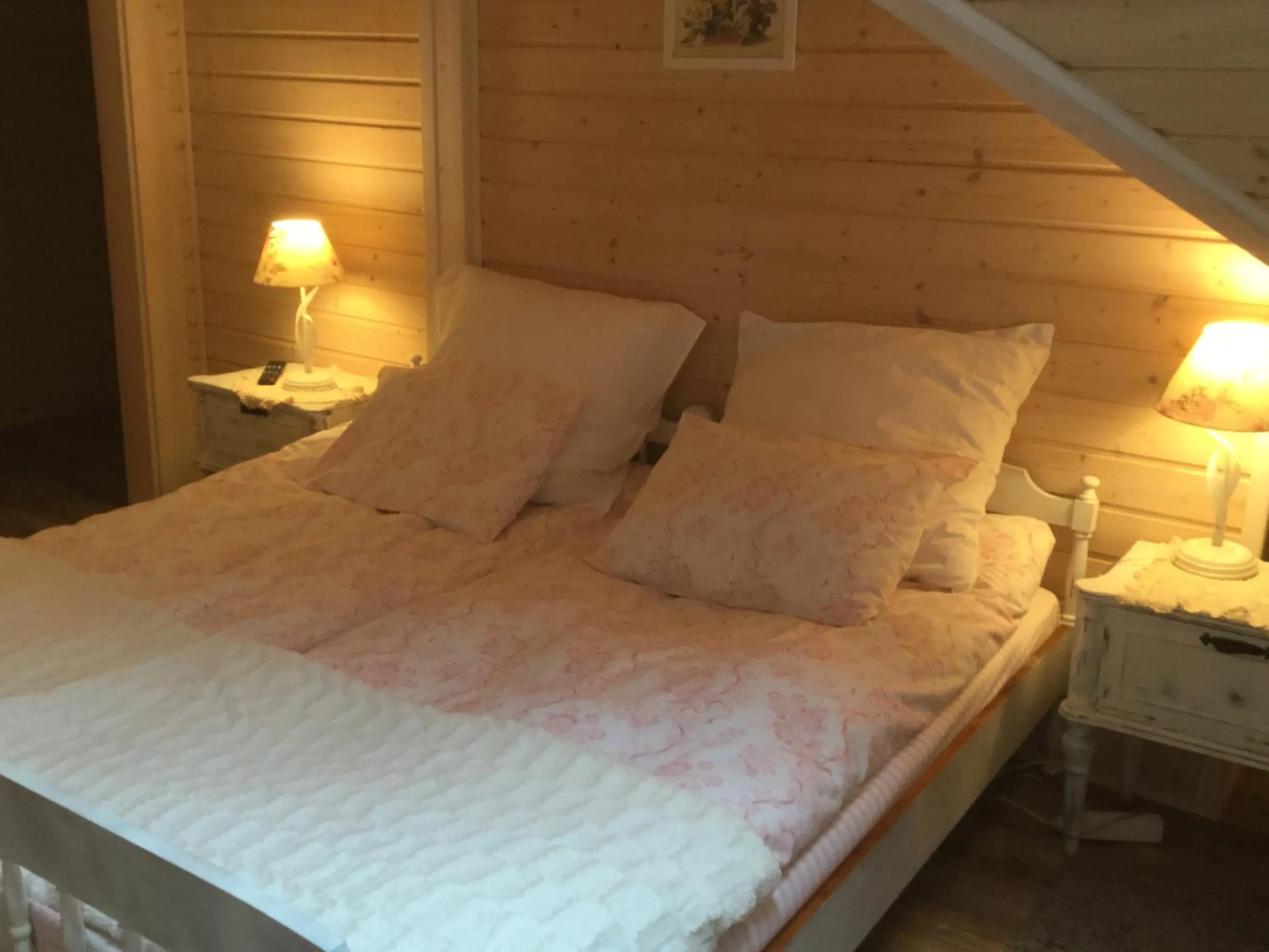 Bed in UDany Weekend