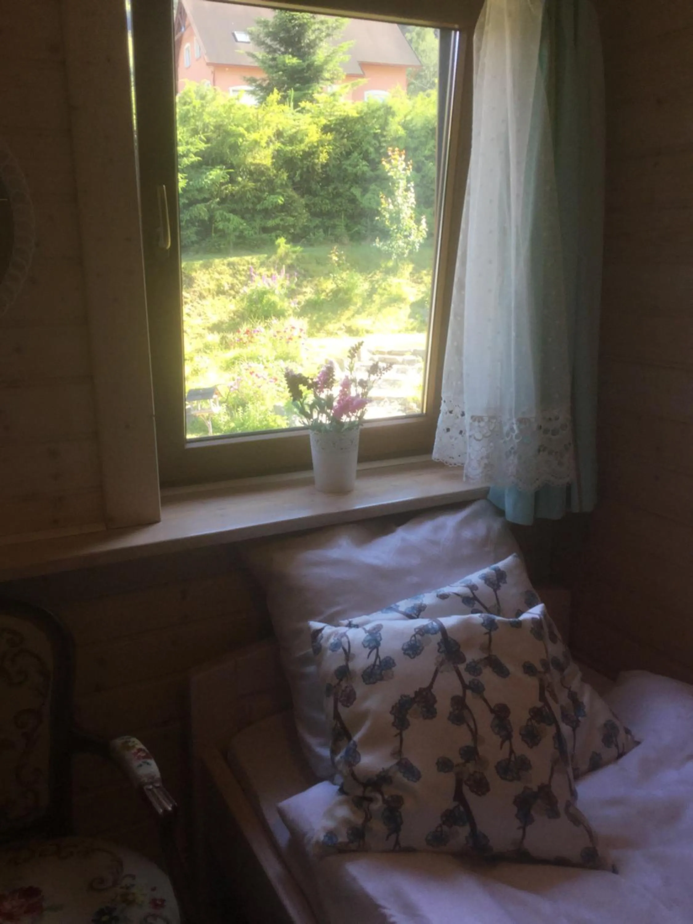 Bed in UDany Weekend