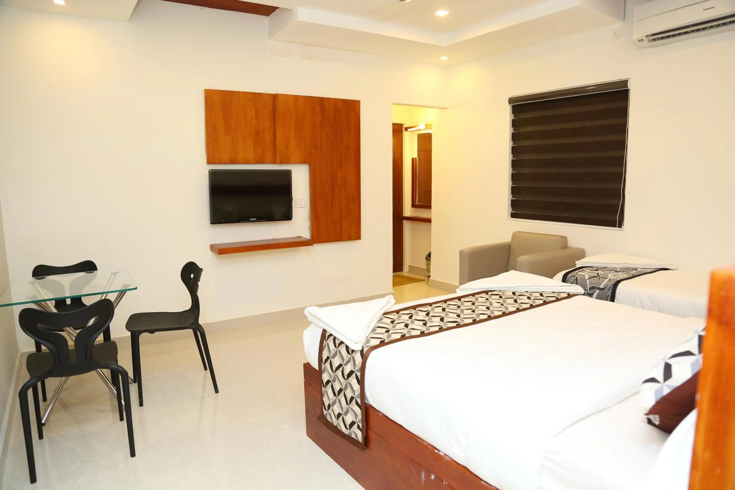 Bed in 4U Business Hotel