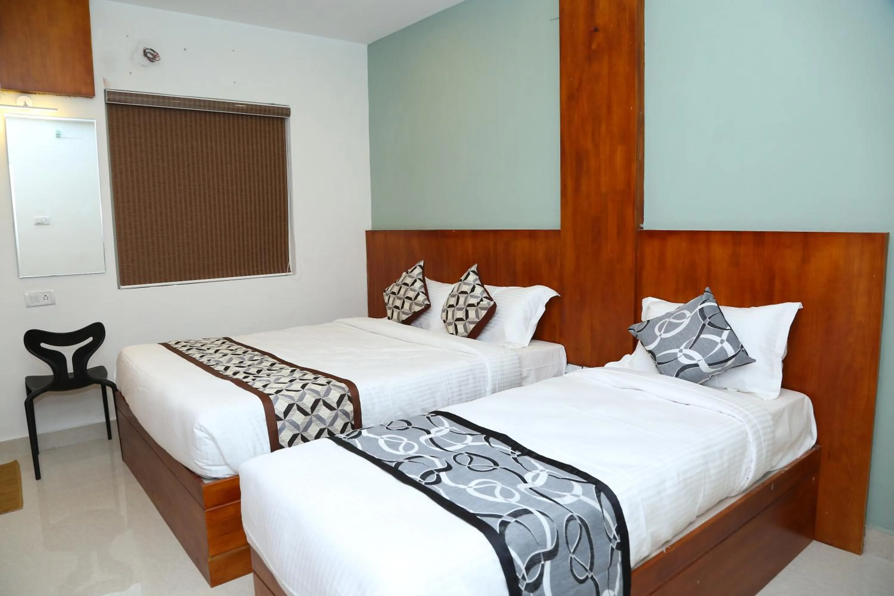 Bed in 4U Business Hotel