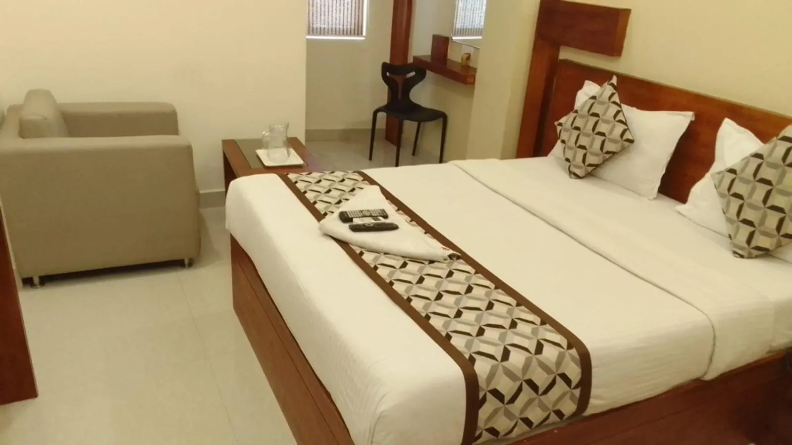 Bed in 4U Business Hotel