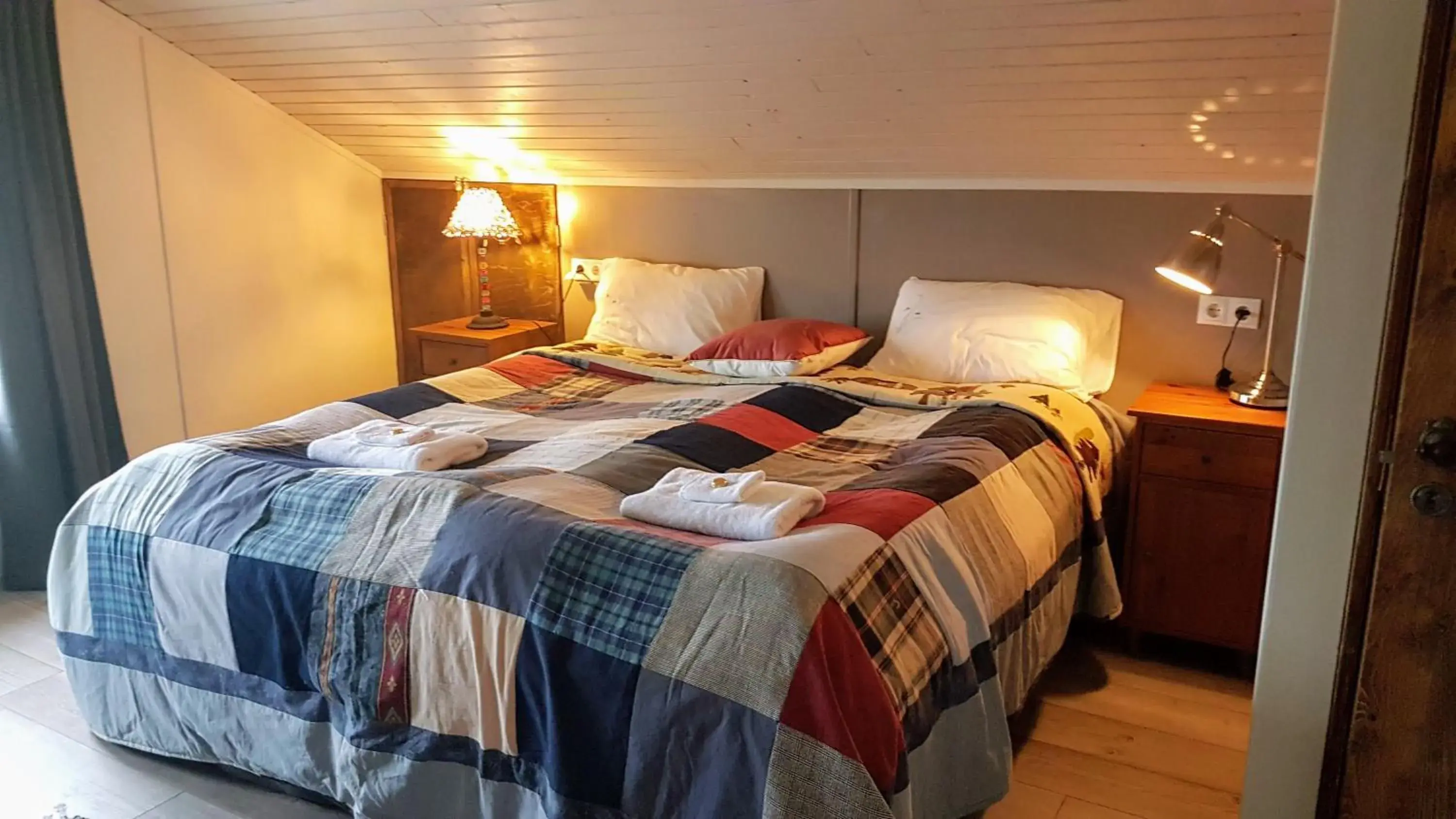 Double Room with Sea View in Grásteinn Guesthouse Double Room with Sea View in Grásteinn Guesthouse