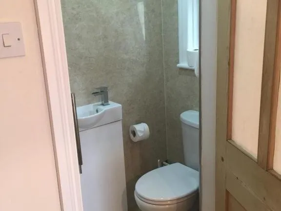 Bathroom in Gretenham B&B