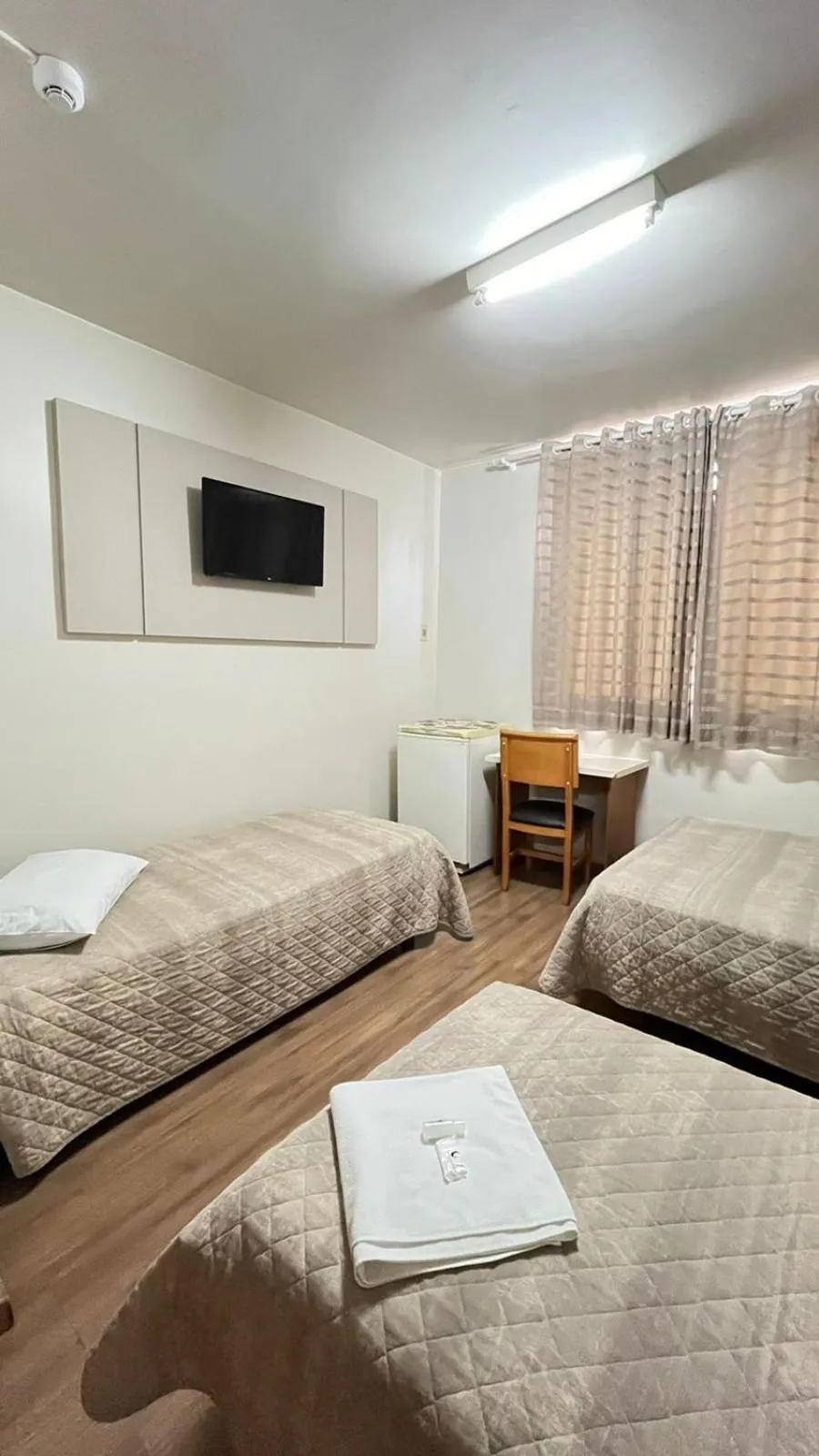 Photo of the whole room, Bed in Regente Hotel